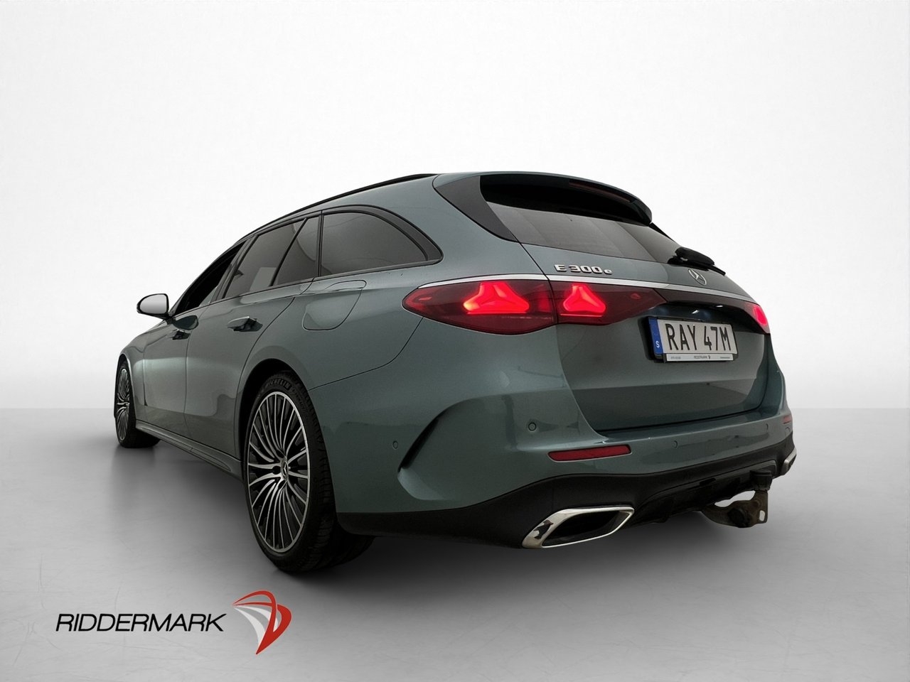 Mercedes-Benz E 300 T AMG 2024, bild 6/36