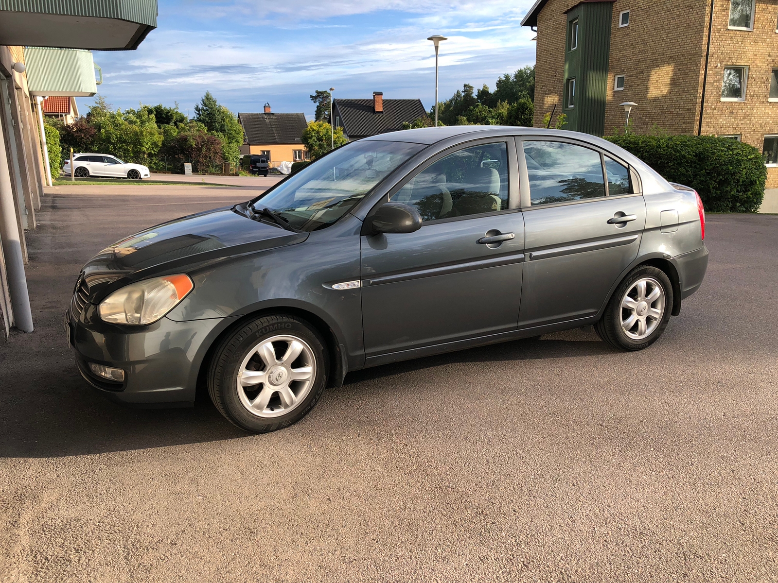 Hyundai Accent Sedan 1.6 Manuell 2007, bild 3/6