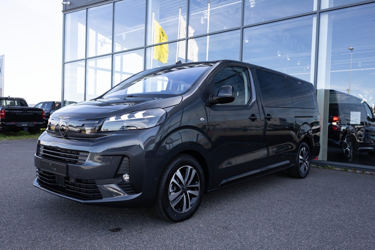 Peugeot Traveller