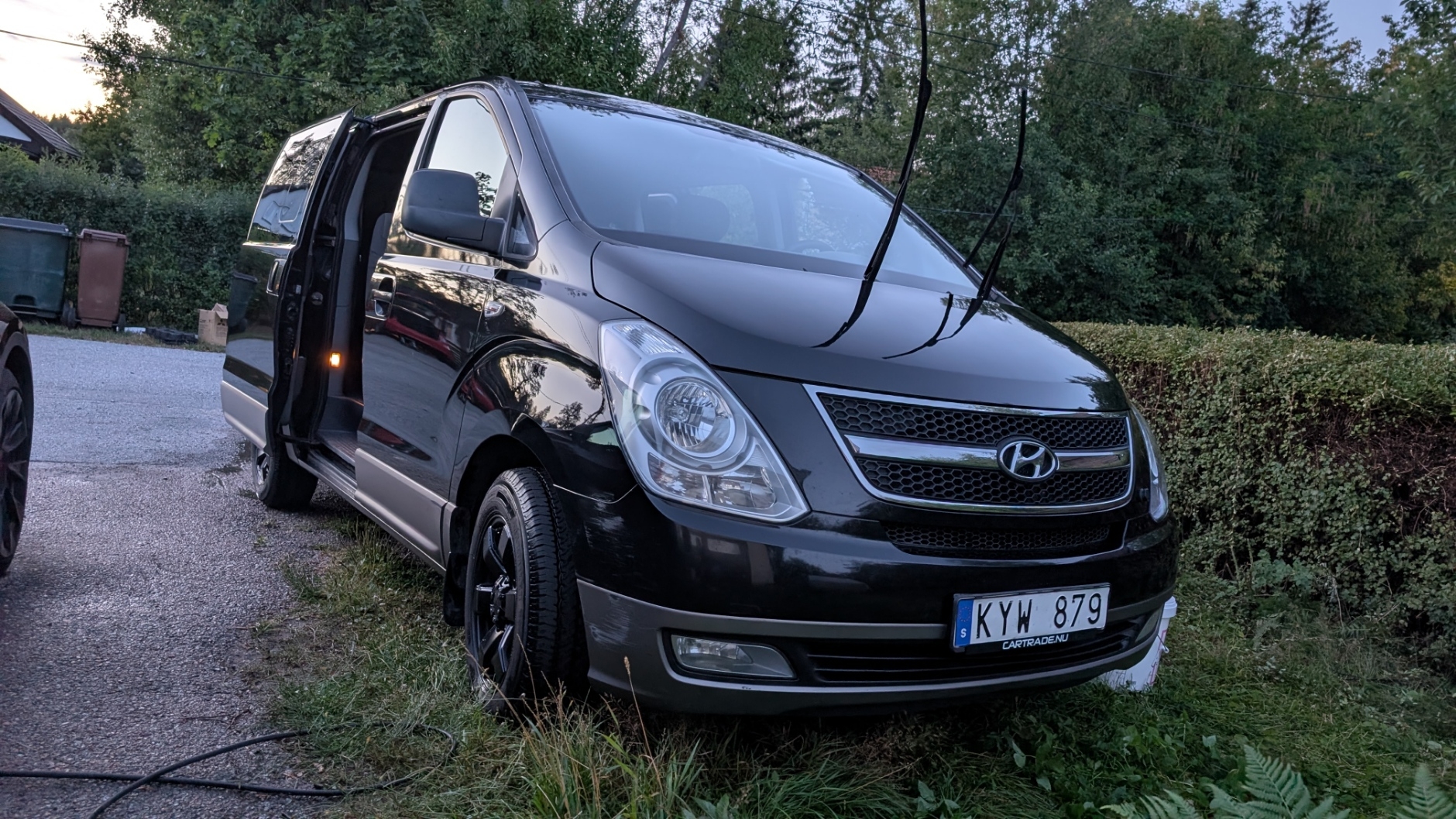 Hyundai H-1