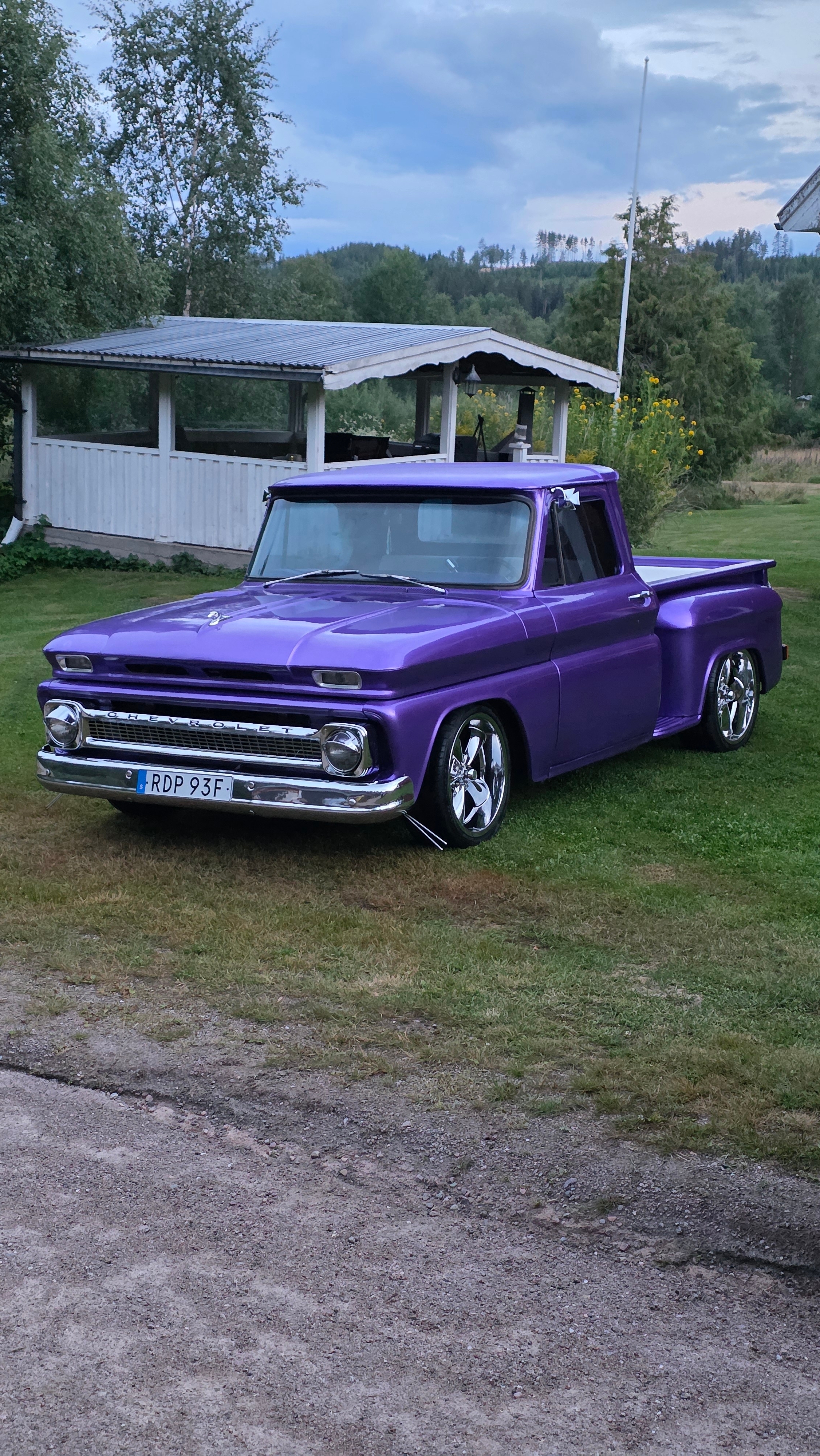Chevrolet C10 Stepside (luftfjädring) 1965, kuva 3/7