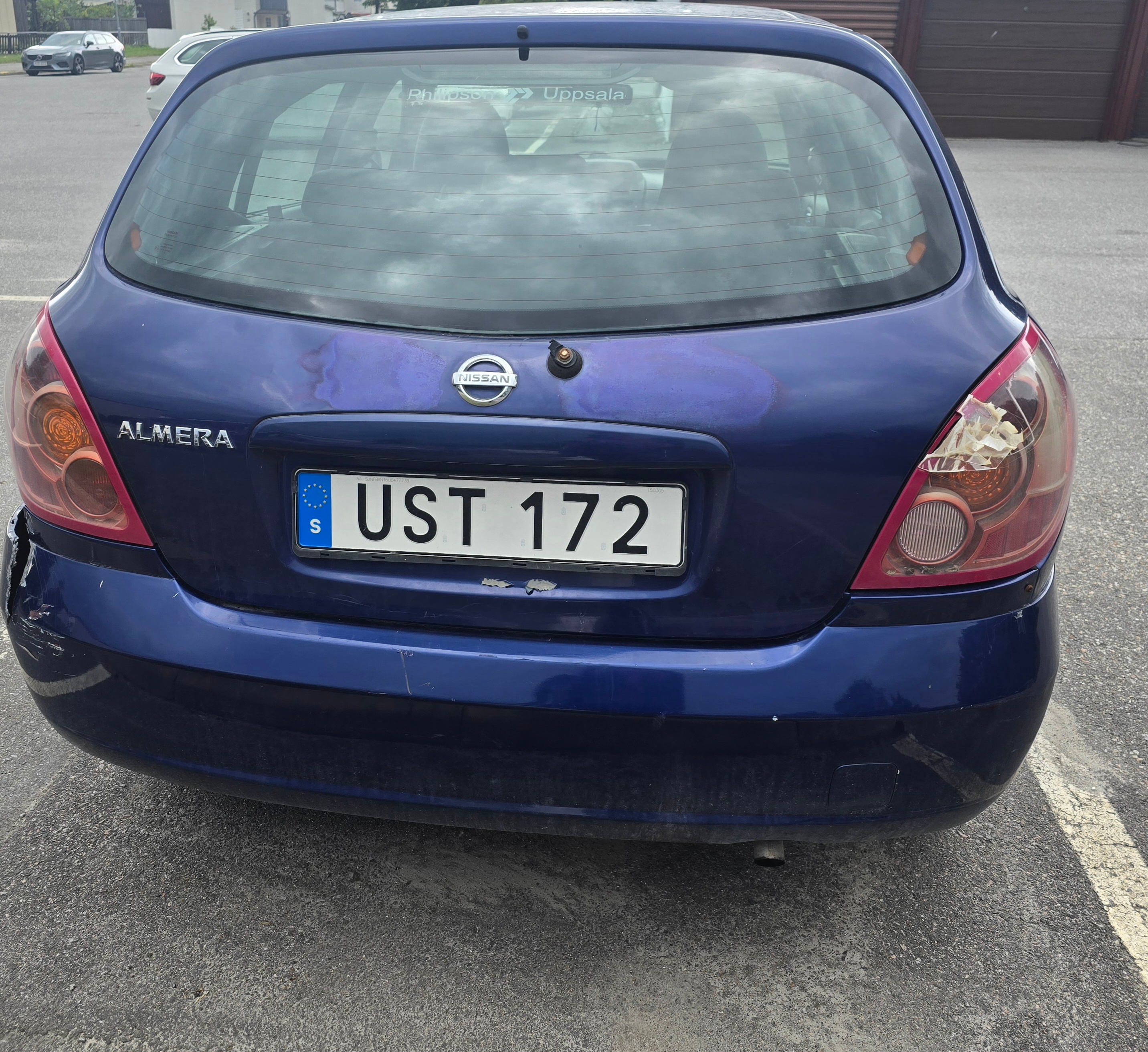 Nissan Almera