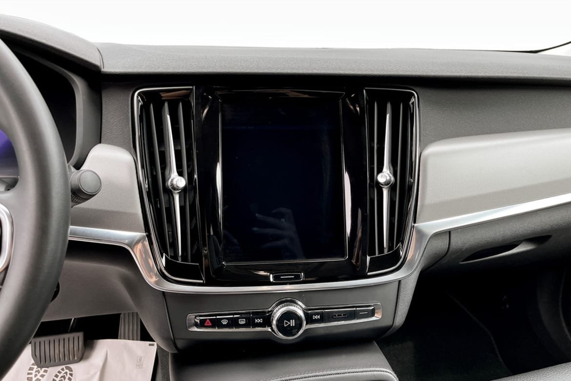 Volvo S90 B5 AWD Diesel Plus Dark 2023, kuva 6/9