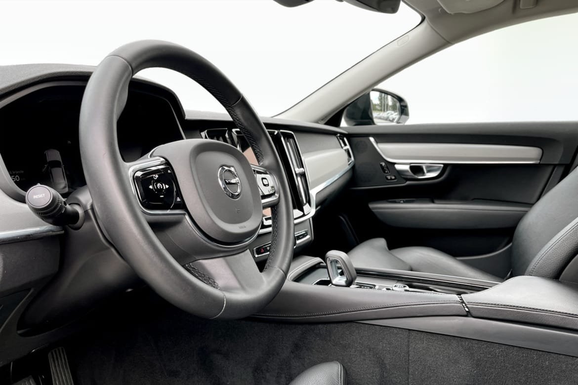 Volvo S90 B5 AWD Diesel Plus Dark 2023, kuva 5/9