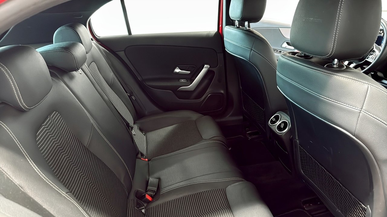 Mercedes-Benz A 180 2019, bild 5/10