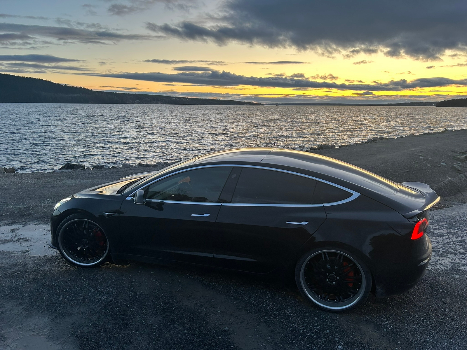 Tesla Model 3 Long Range AWD Performance 2019, bild 6/10