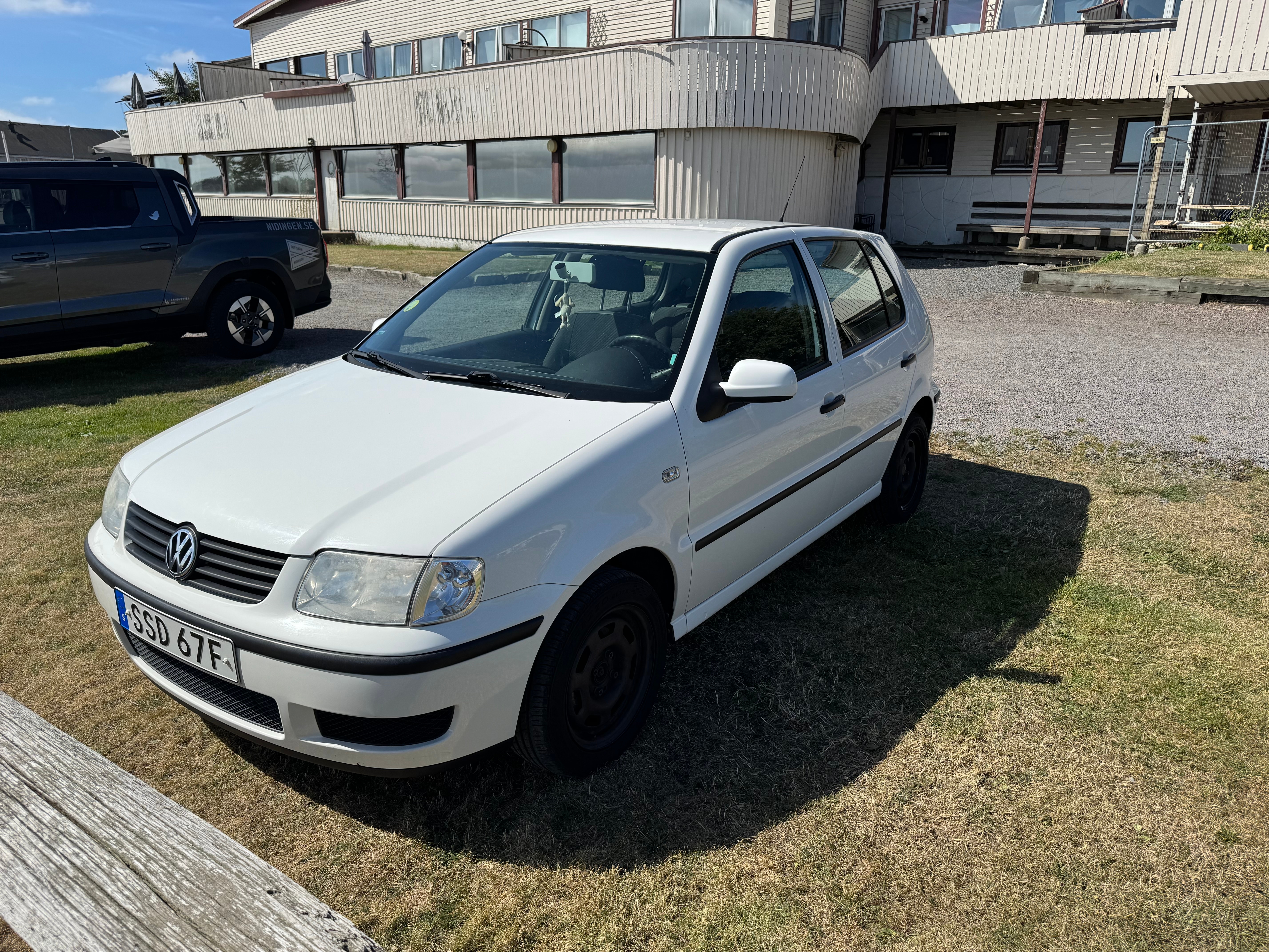 Volkswagen Polo 5-dörrar 1.4 Manuell 2001, bild 4/7