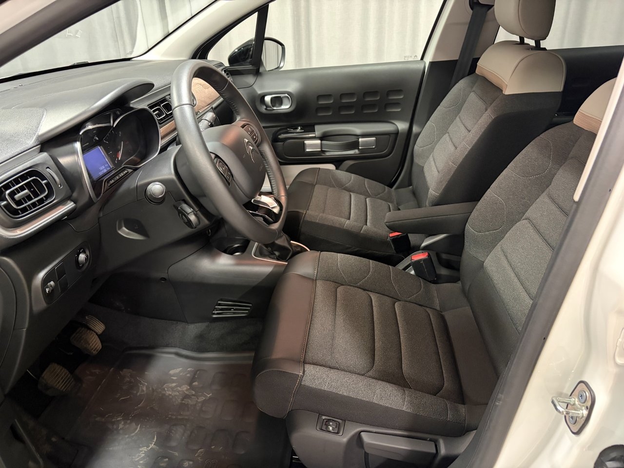 Citroen C3 Shine PureTech 82 2023, bild 7/10