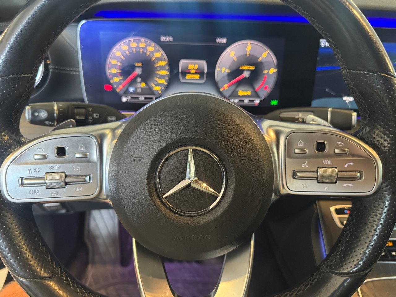 Mercedes-Benz E 2019, bild 6/8