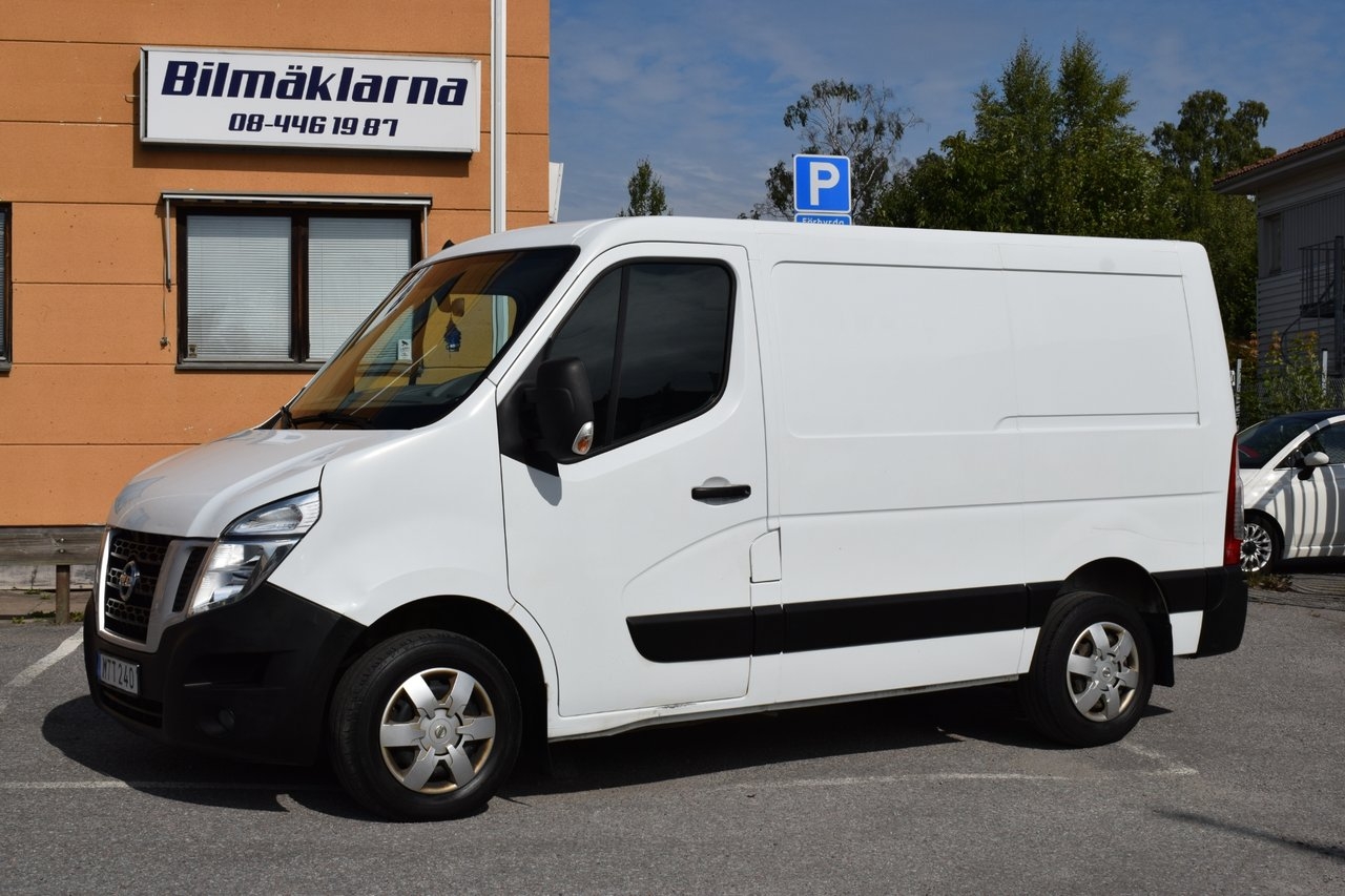 Nissan NV400