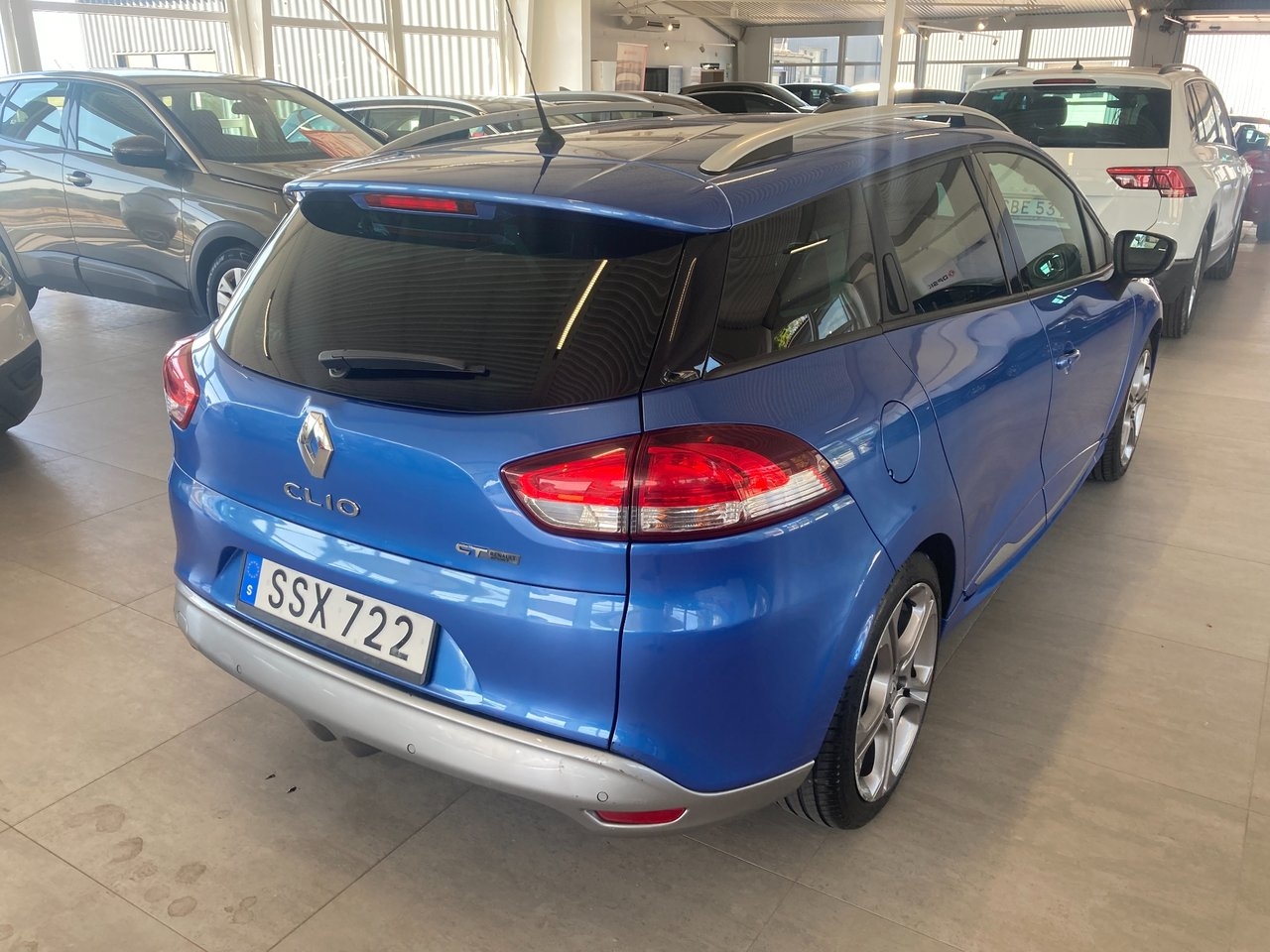 Renault Clio Sport Tourer 1.2 TCe EDC GT 2015, bild 3/8