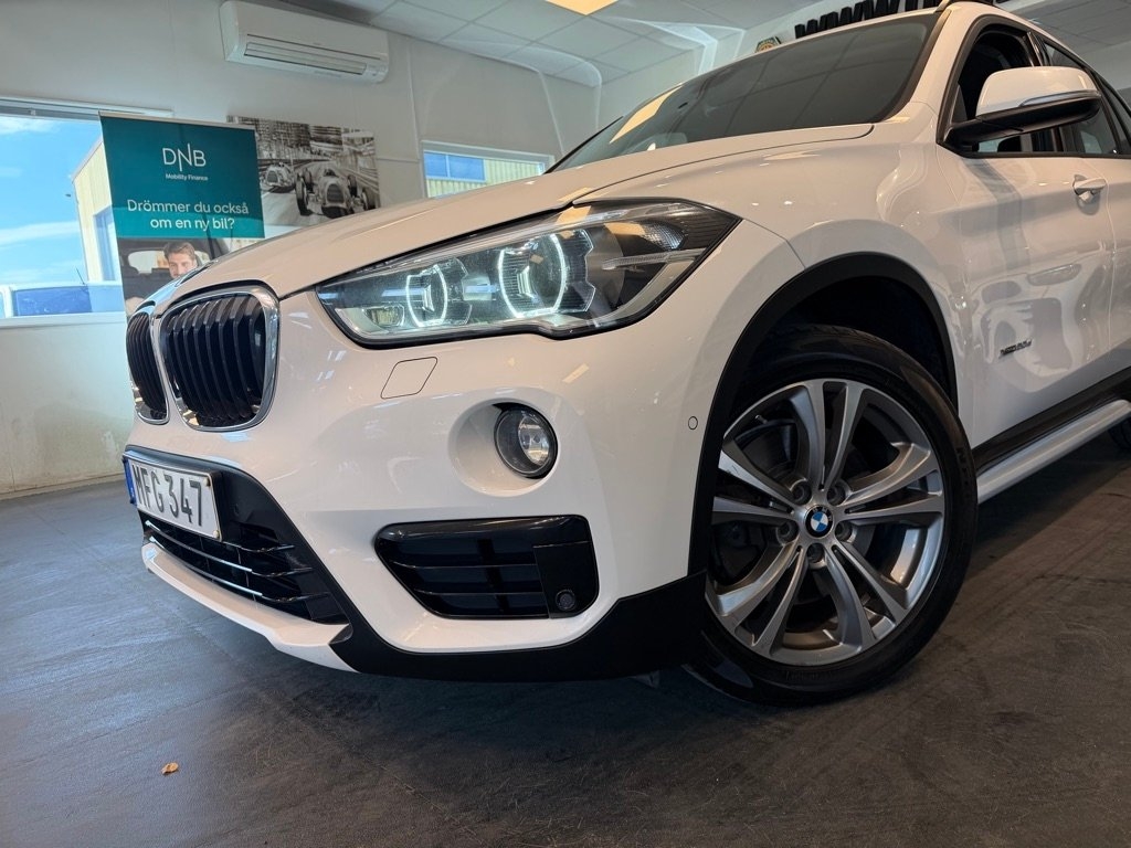 BMW X1 2016, photo 6/10