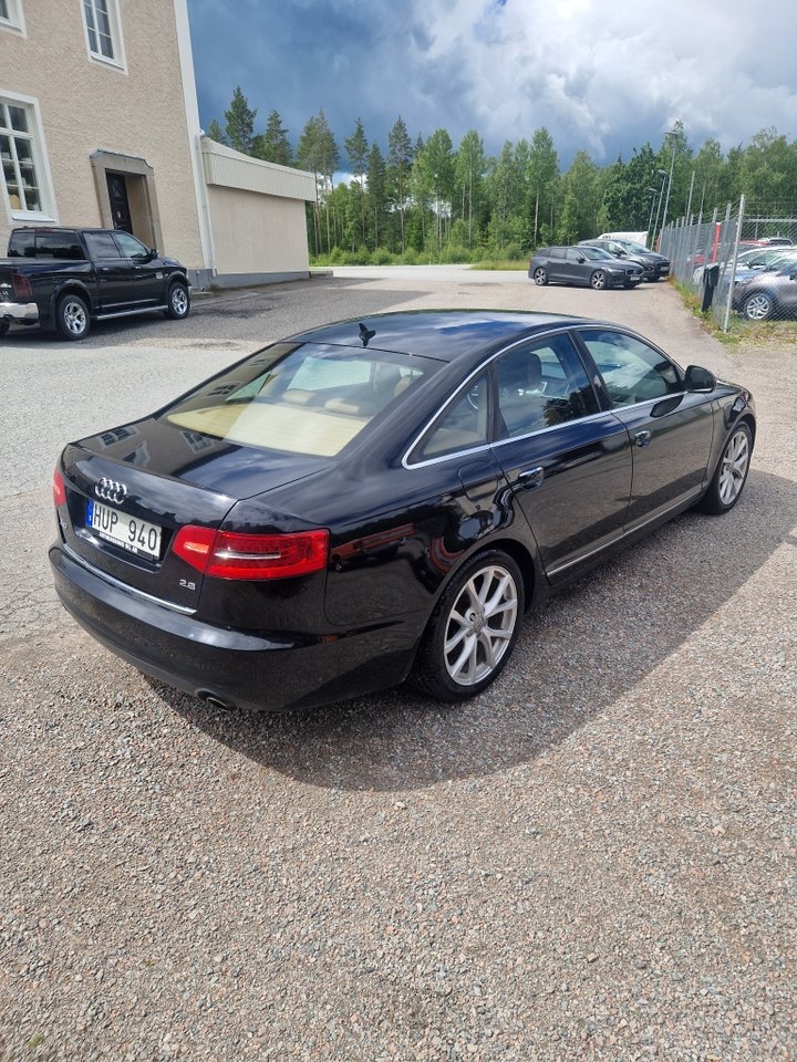 Audi A6 Sedan 2.8 FSI Multitronic Euro 5 2009, bild 5/10