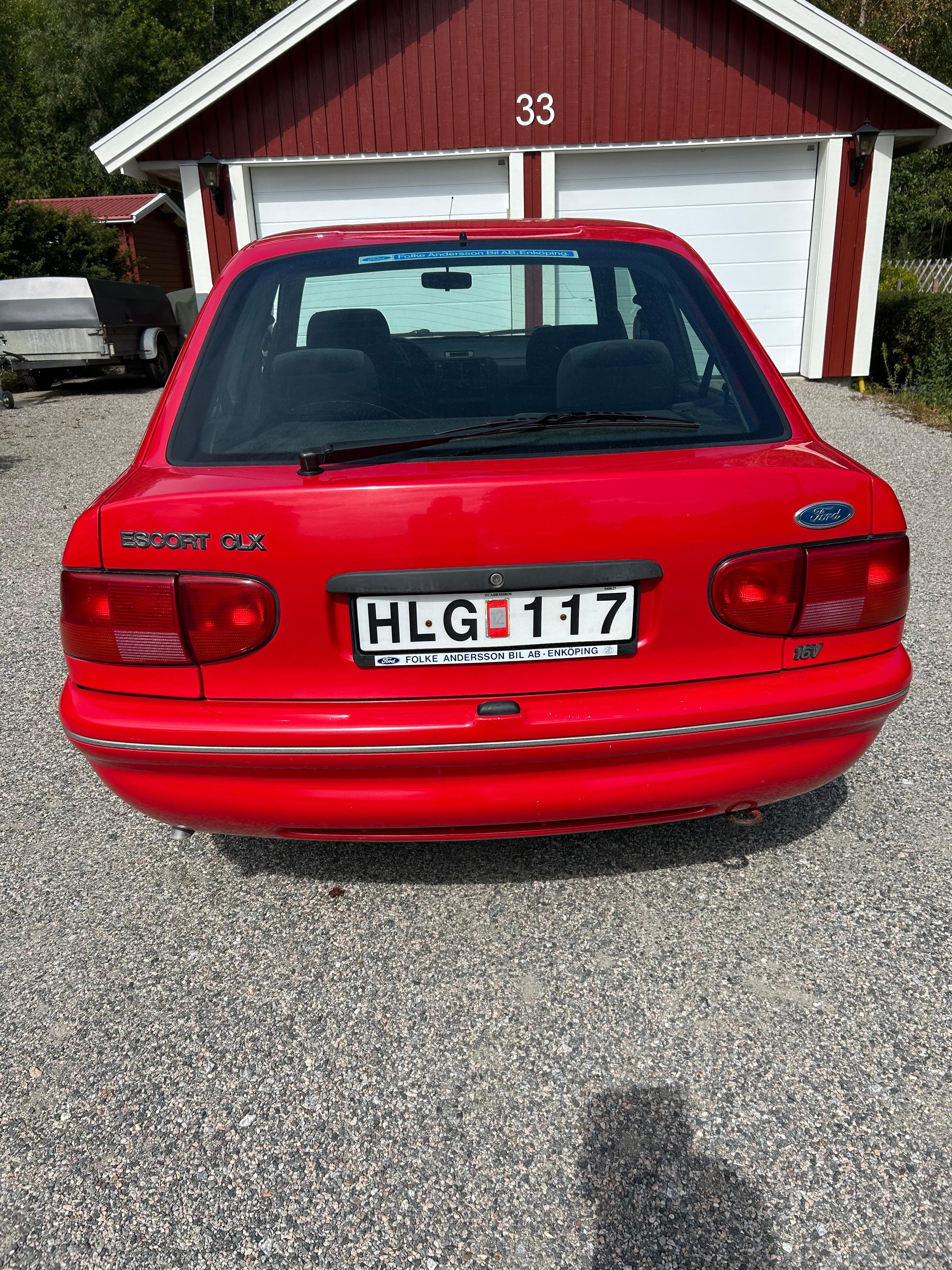 Ford Escort 3-dörrars 1.6 Manuell 1994, bild 4/8