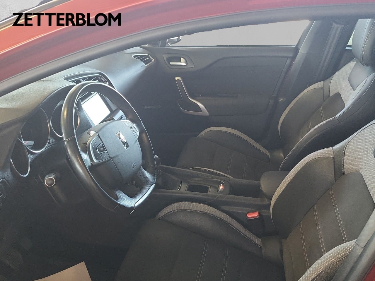 DS 4 1.2 Manuell, 130hk, Crossback 2017, bild 7/10