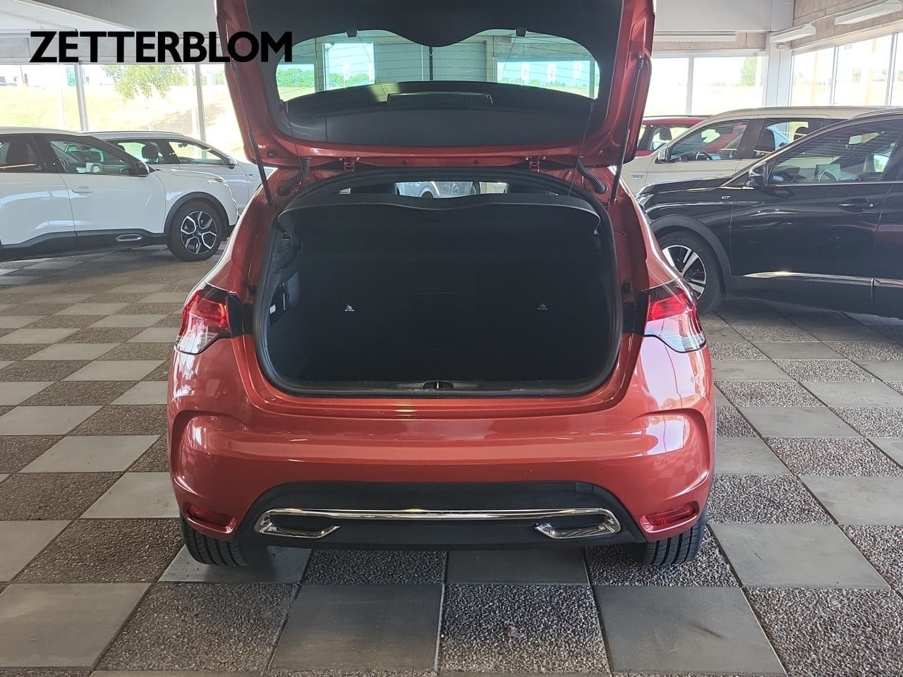 DS 4 1.2 Manuell, 130hk, Crossback 2017, bild 6/10