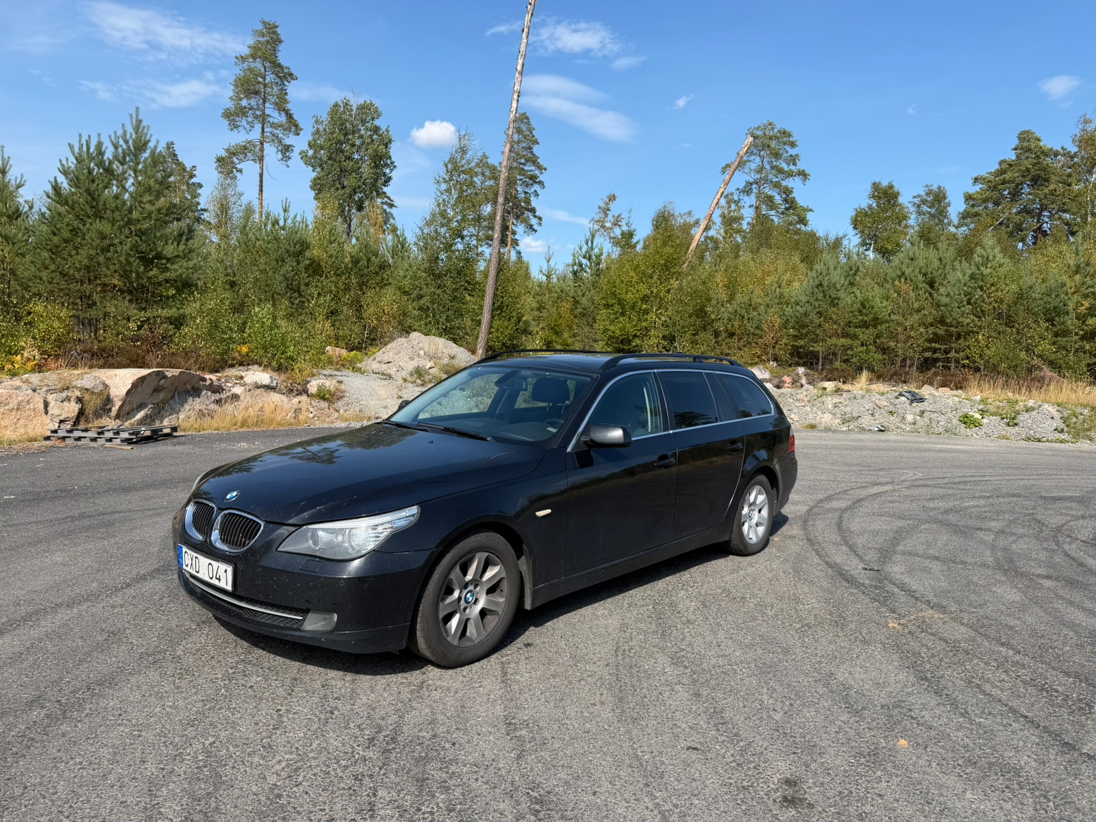 BMW 523