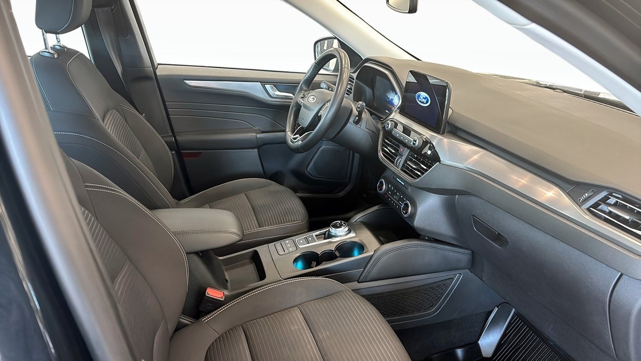 Ford Kuga Plug-In Hybrid 225Hk 2022, bild 3/10