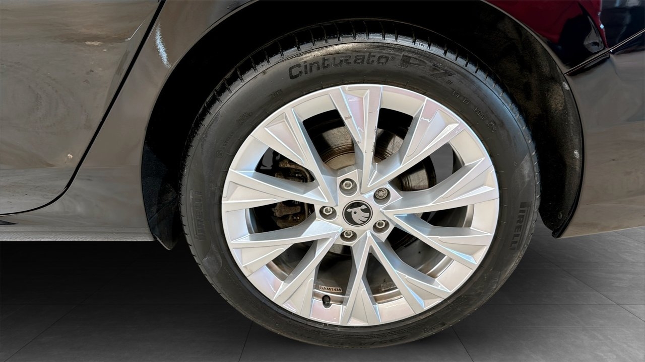 Skoda Superb 2025, bild 6/10