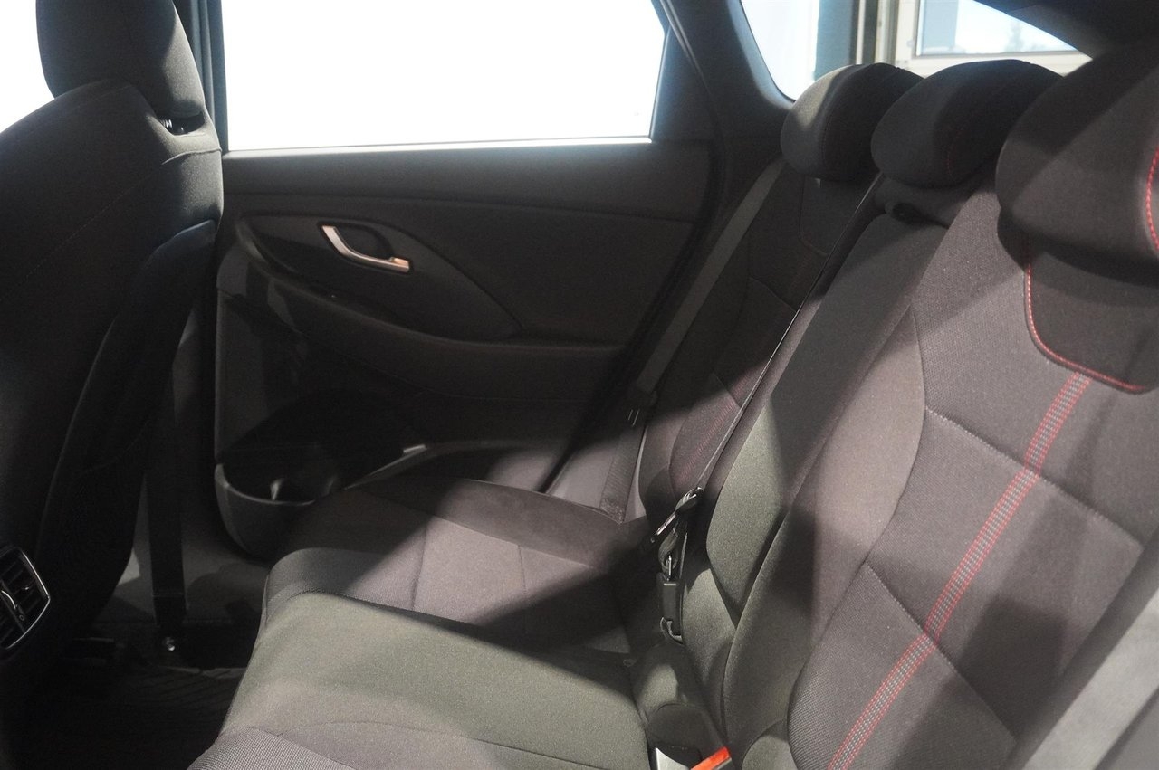 Hyundai i30 2021, bild 4/11