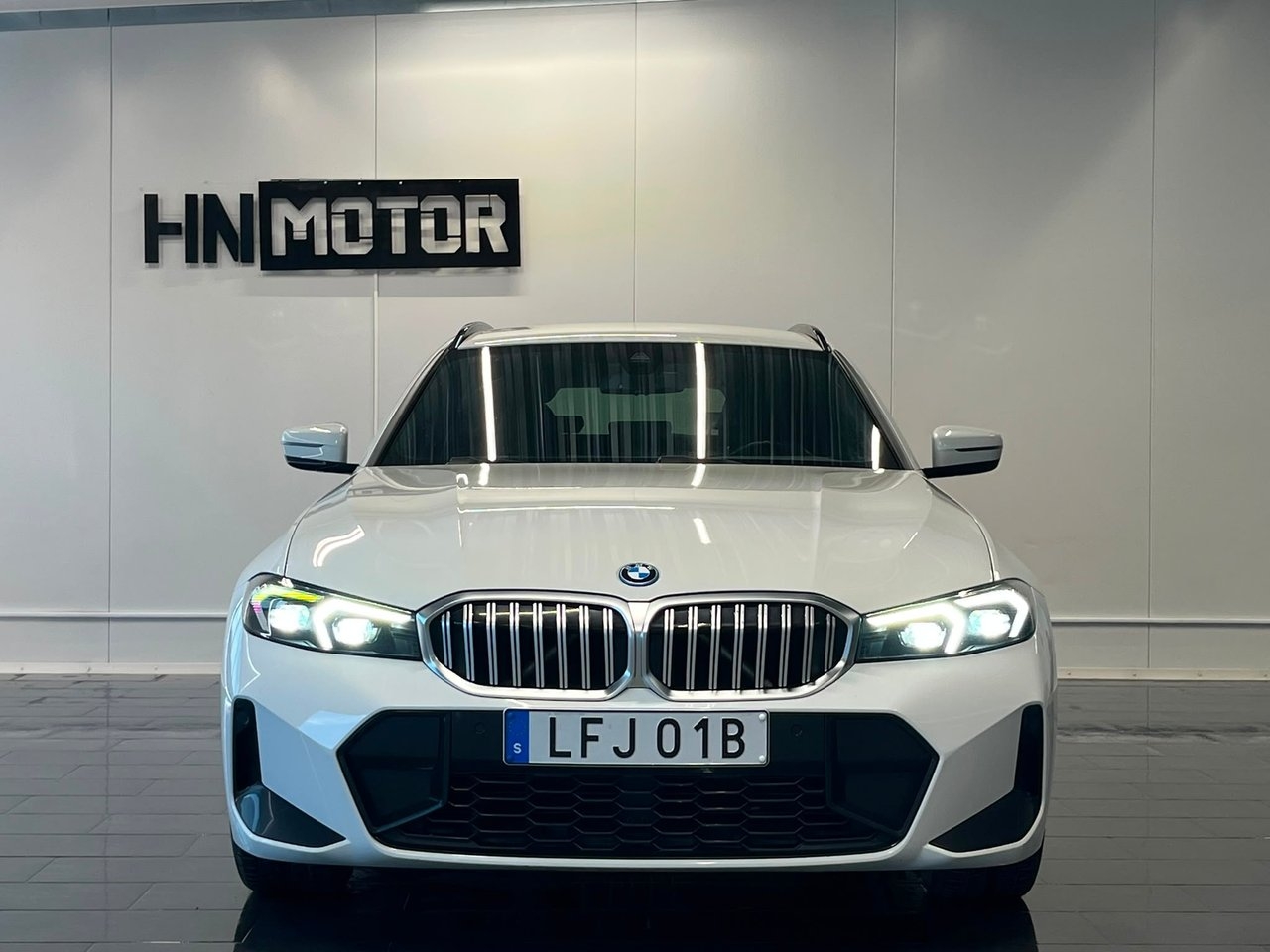 BMW 330 e xDrive Touring M Sport 2023, kuva 3/10
