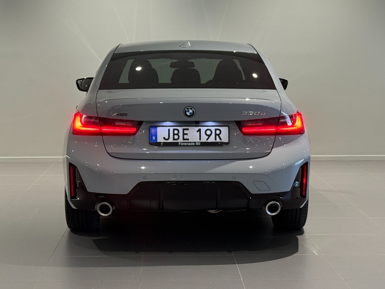 BMW 330 e xDrive M Sport Drag 2025, bild 4/10