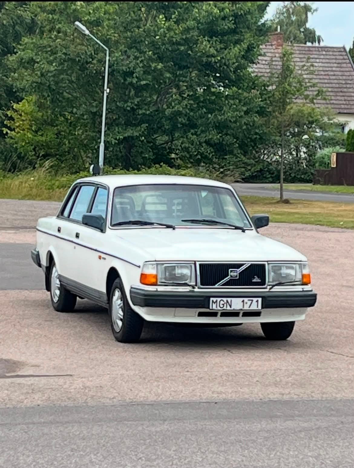Volvo 240