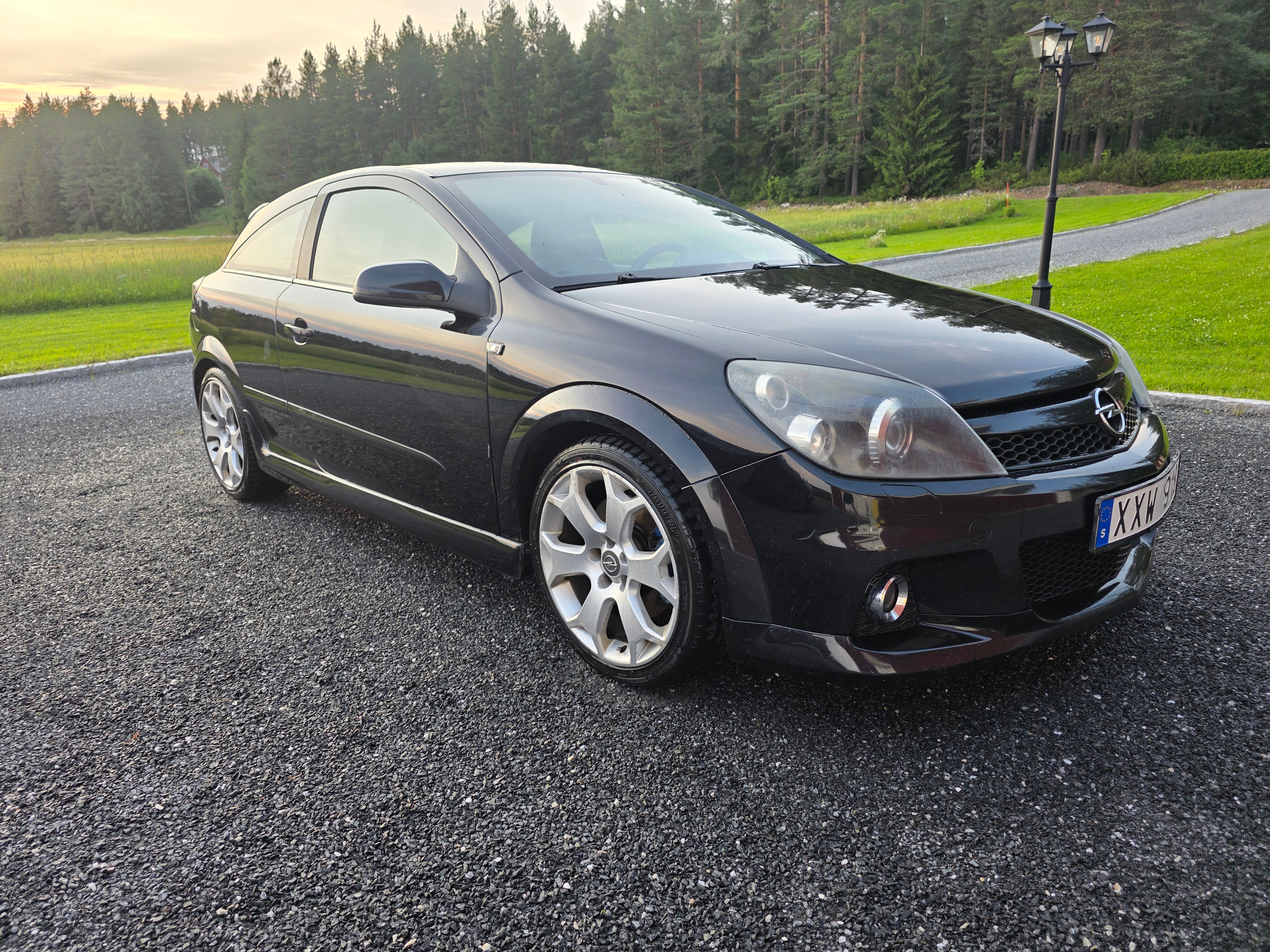 Opel Astra OPC 2.0 Turbo ECOTEC Manuell 2006, bild 4/9