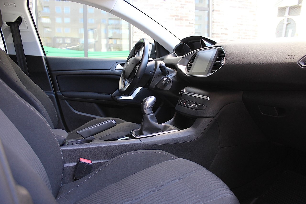Peugeot 308 1.6 HDi 92HK Active 2014, bild 3/10