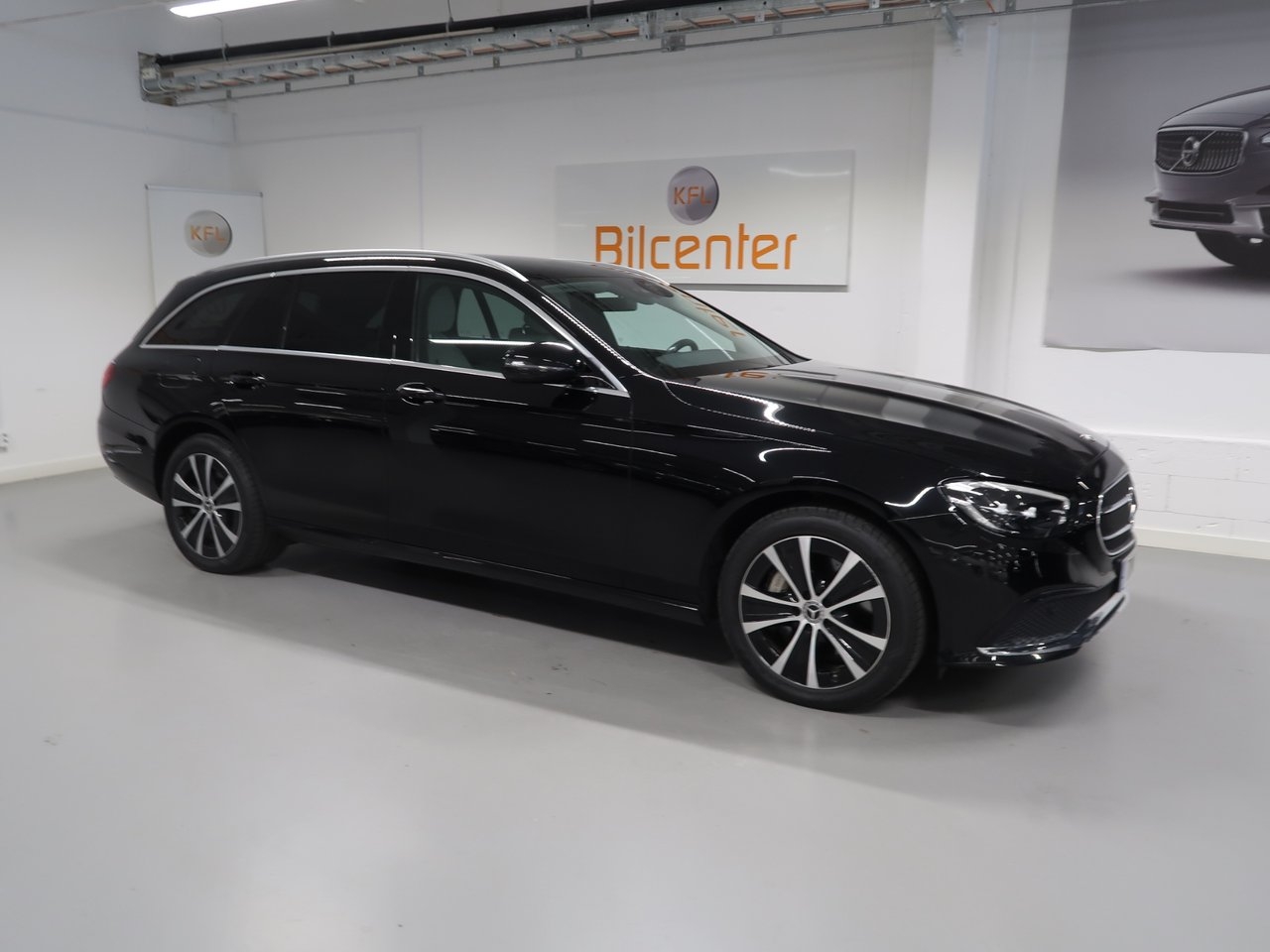 Mercedes-Benz E 300 T de 4M V-Däck ingår 2022, bild 4/10