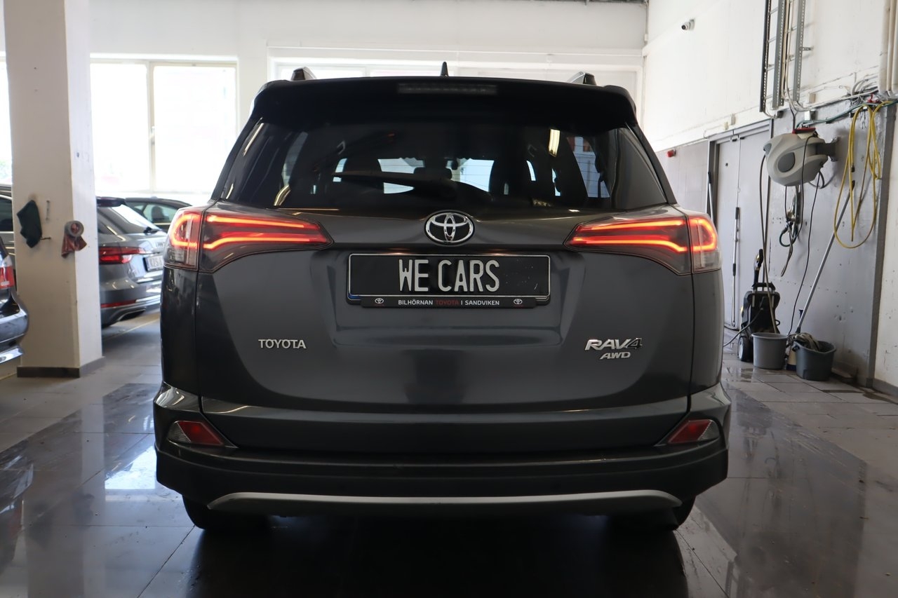Toyota RAV4 2017, bild 7/10
