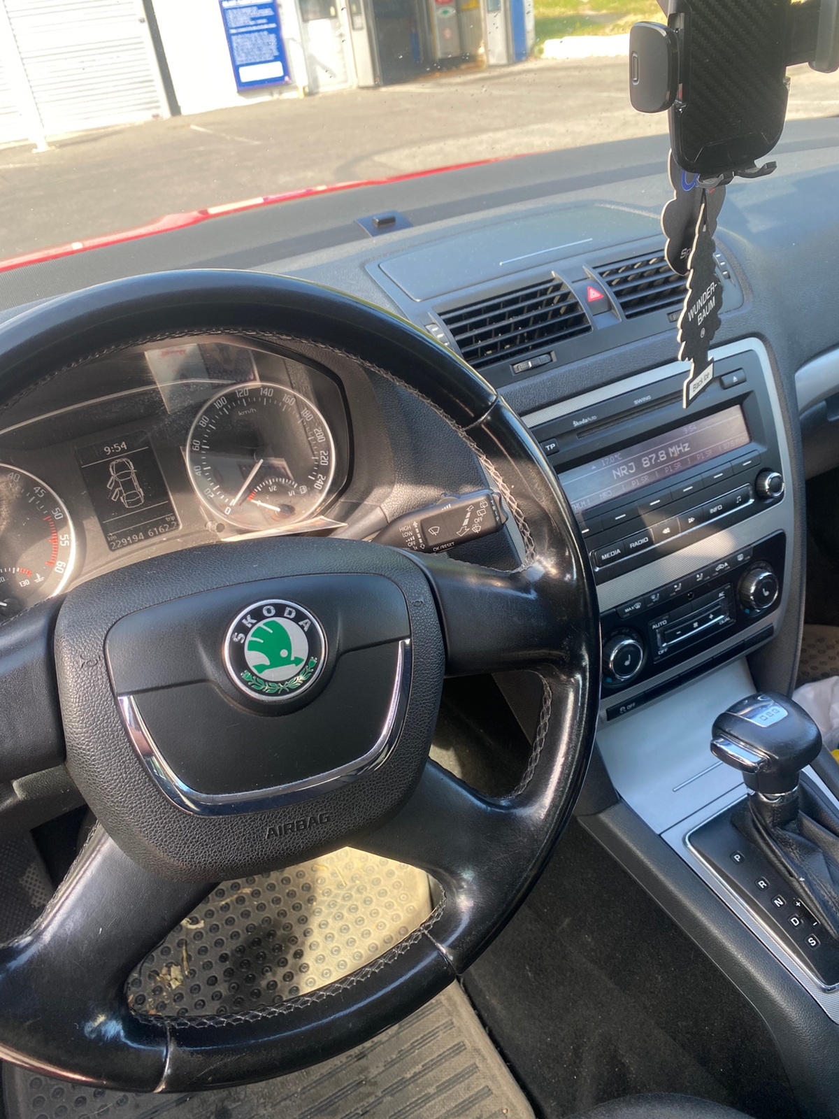 Skoda Octavia 2011, bild 2/9