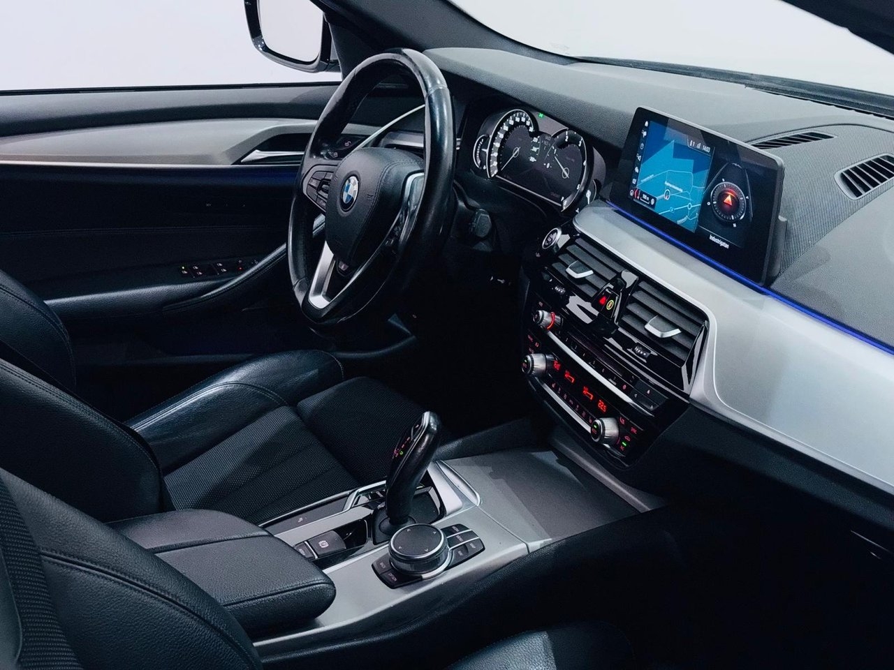 BMW 520 2018, bild 5/25
