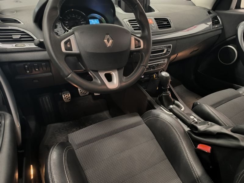 Renault Megane 2011, photo 7/10