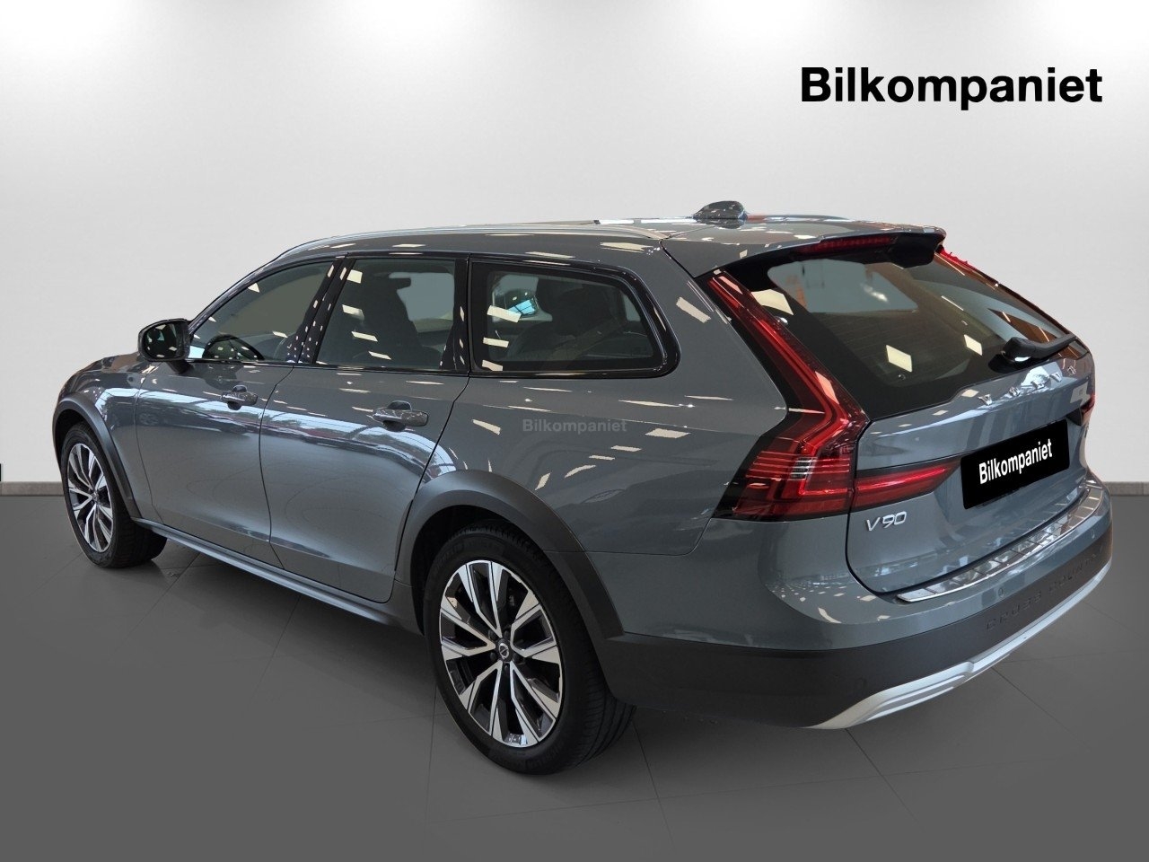 Volvo V90 Cross Country 2022, kuva 6/16