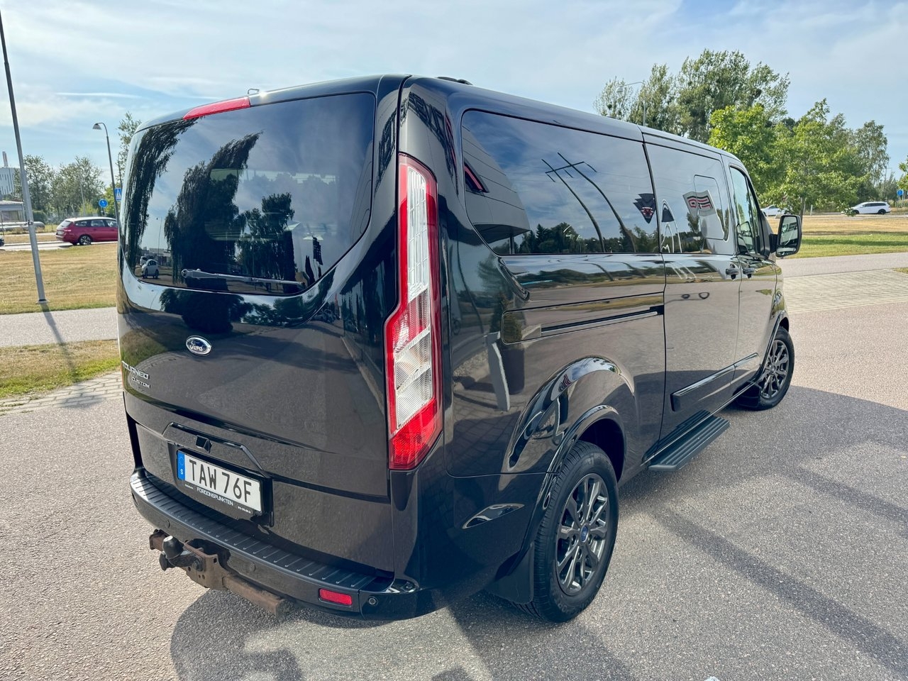 Ford Tourneo Custom 2022, photo 3/10