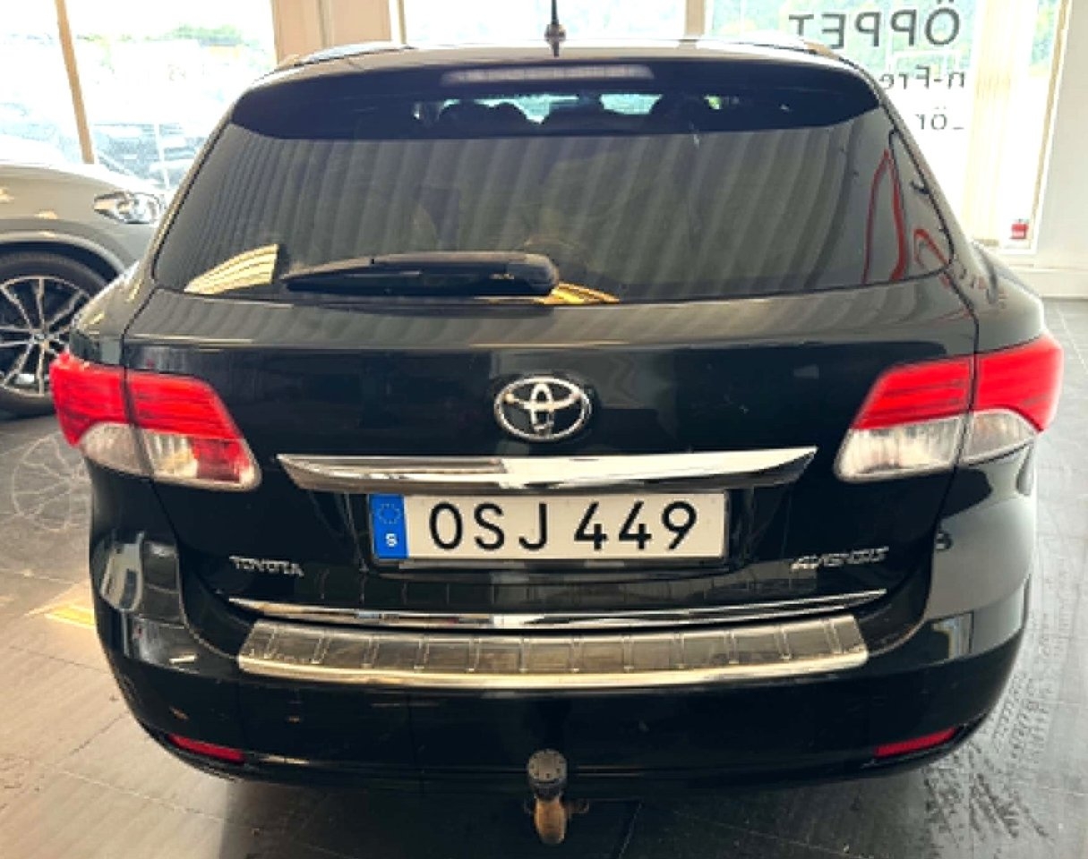 Toyota Avensis 2013, bild 6/10