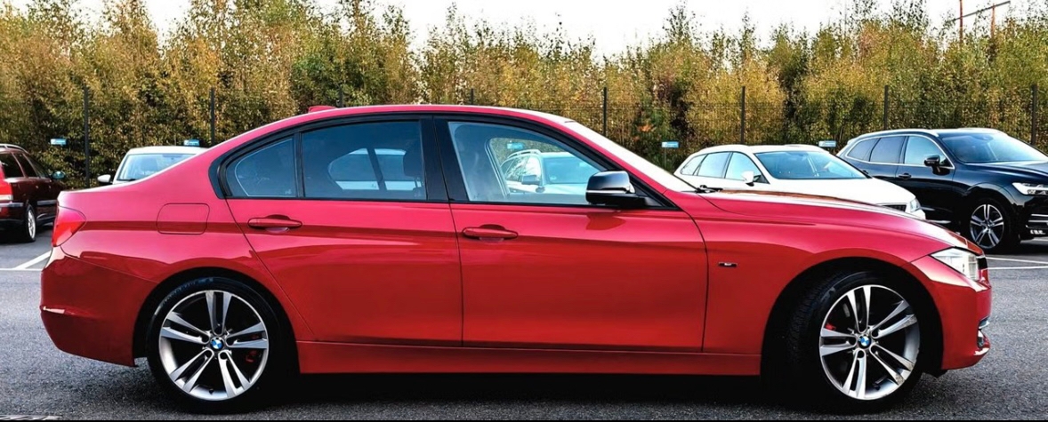 BMW 328 i Sedan Manuell Sportline 2012, kuva 2/10
