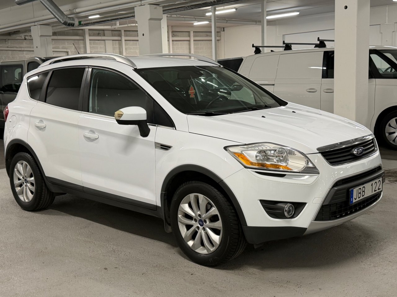 Ford Kuga 2011, bild 2/9