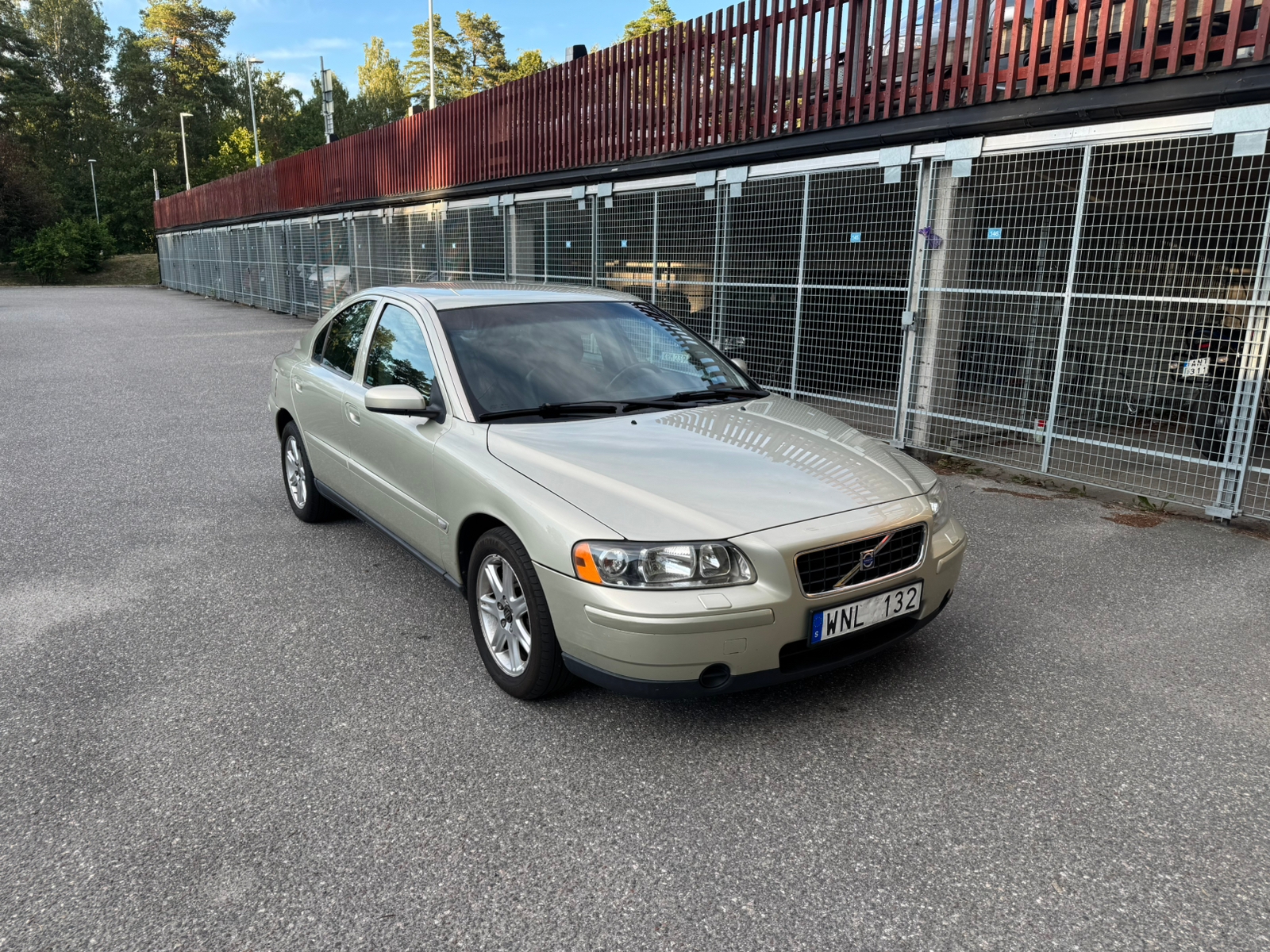 Volvo S60 2.4 CNG Automatisk 2005, kuva 3/10