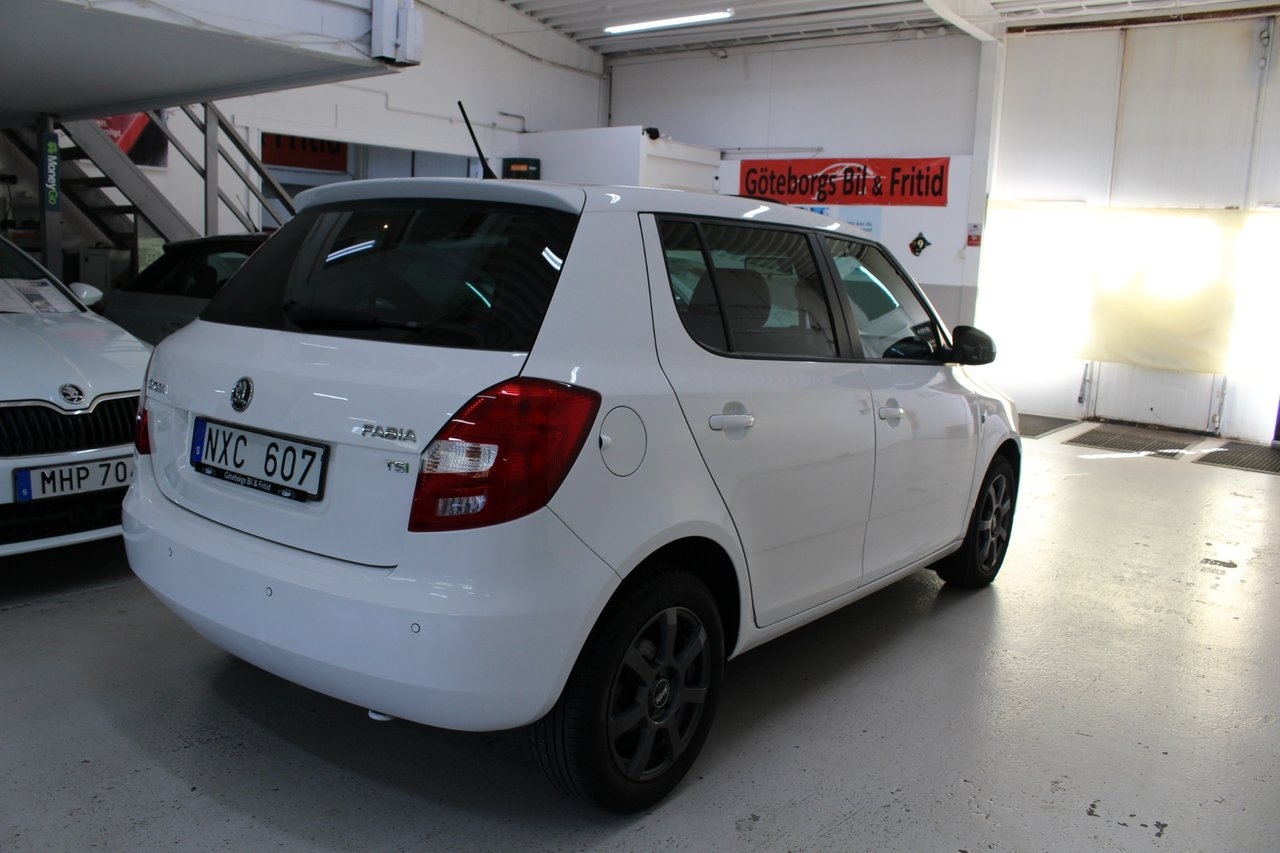Skoda Fabia 1.2 TSI 2014, bild 6/10