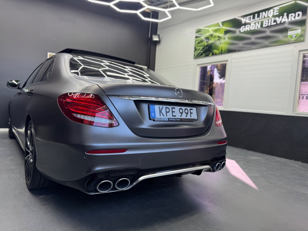 Mercedes-Benz E 220 d 9G-Tronic AMG Line 2019, bild 5/10