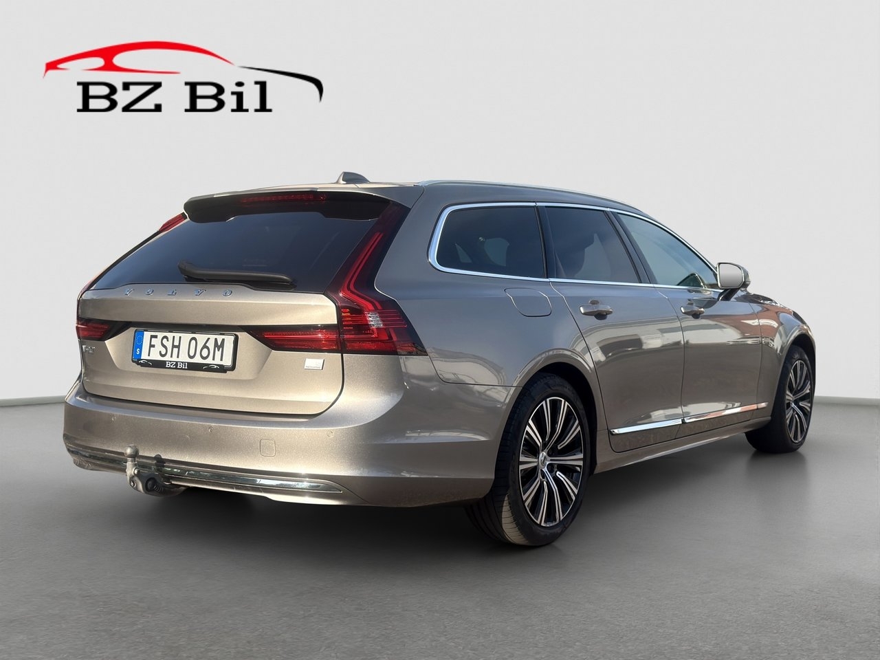 Volvo V90 2022, photo 6/10
