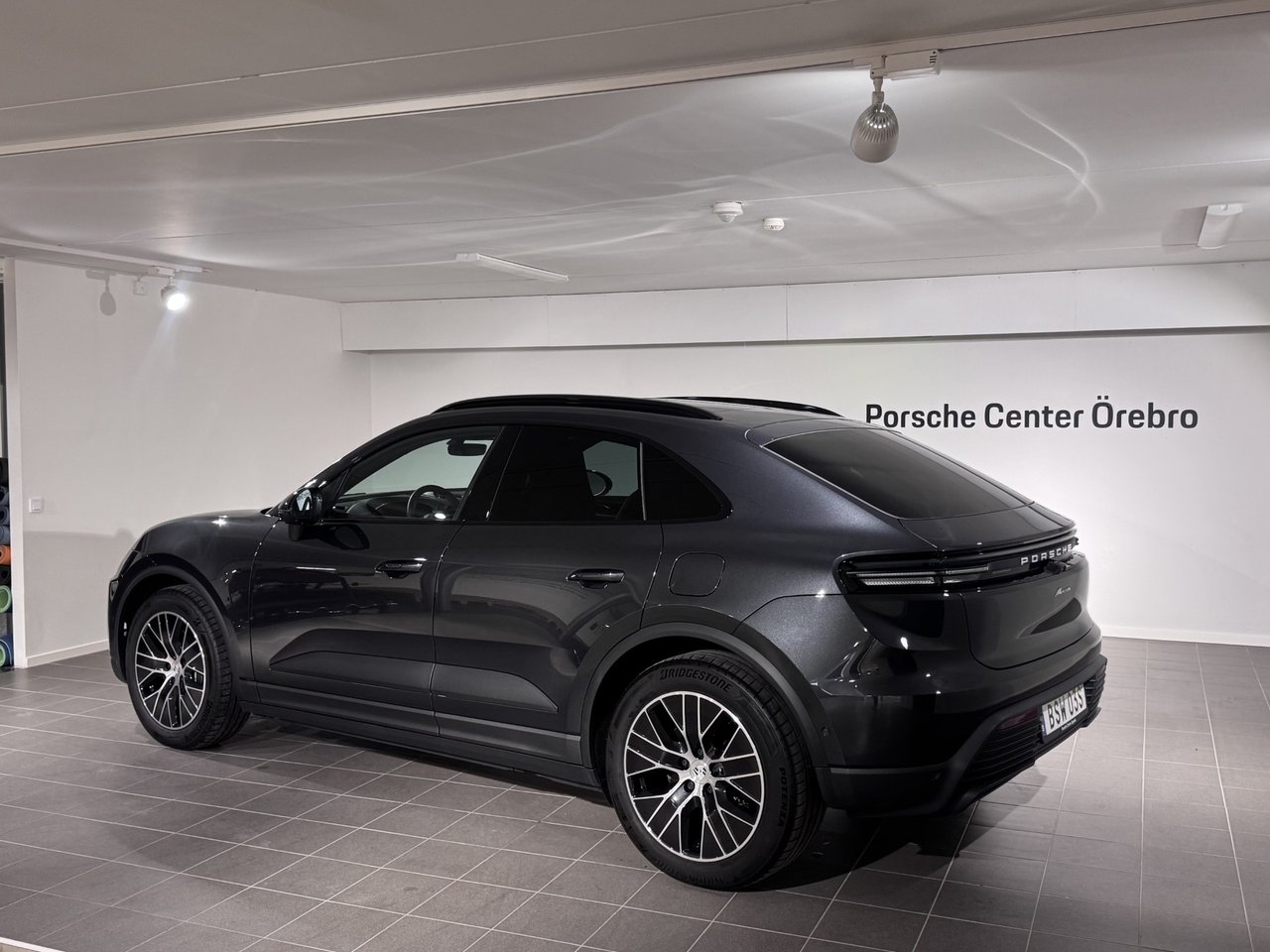 Porsche Macan Base 2025, bild 2/10