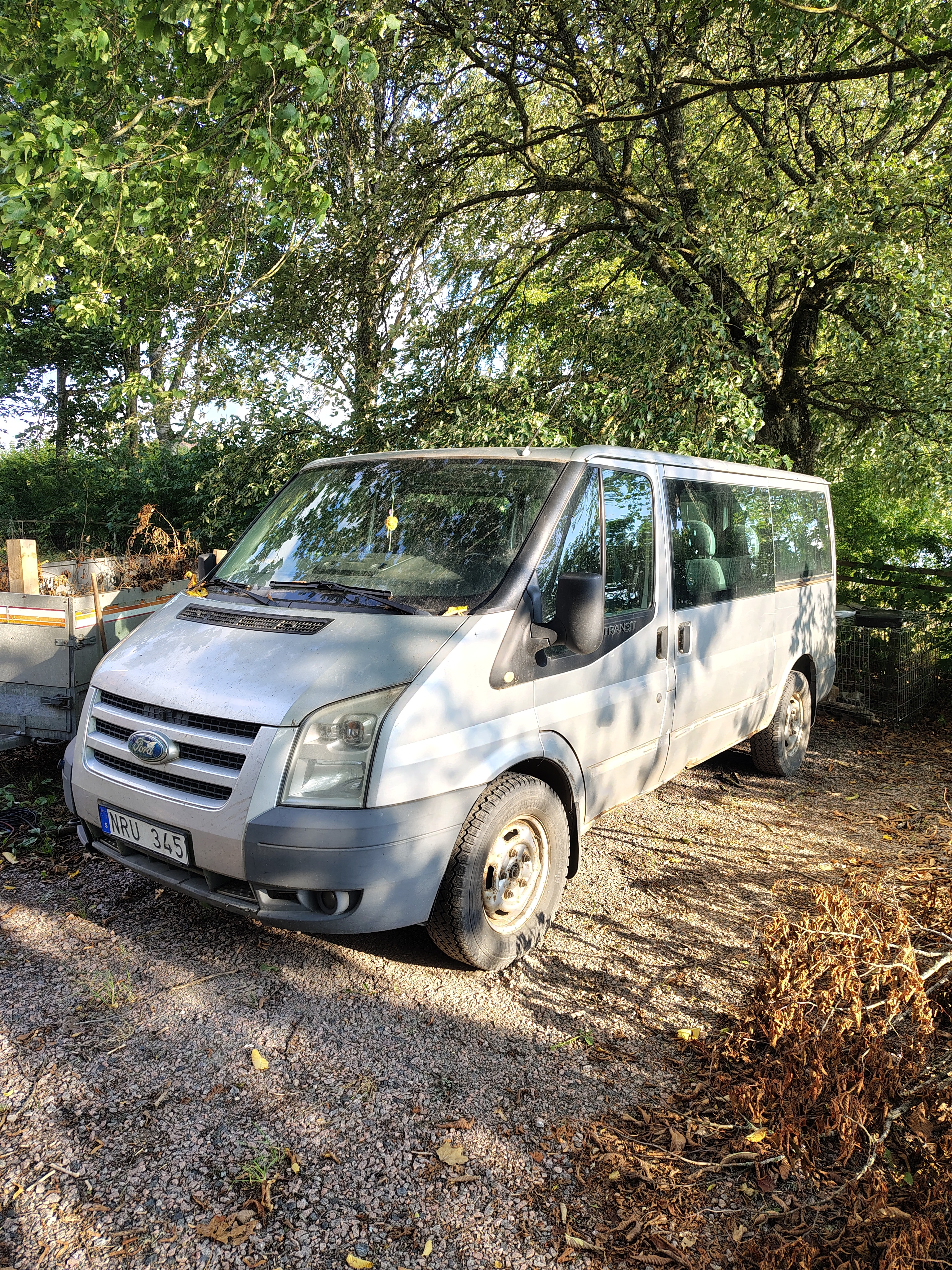 Ford Transit T300 Kombi 2.2 TDCi Manuell 2010, bild 2/7