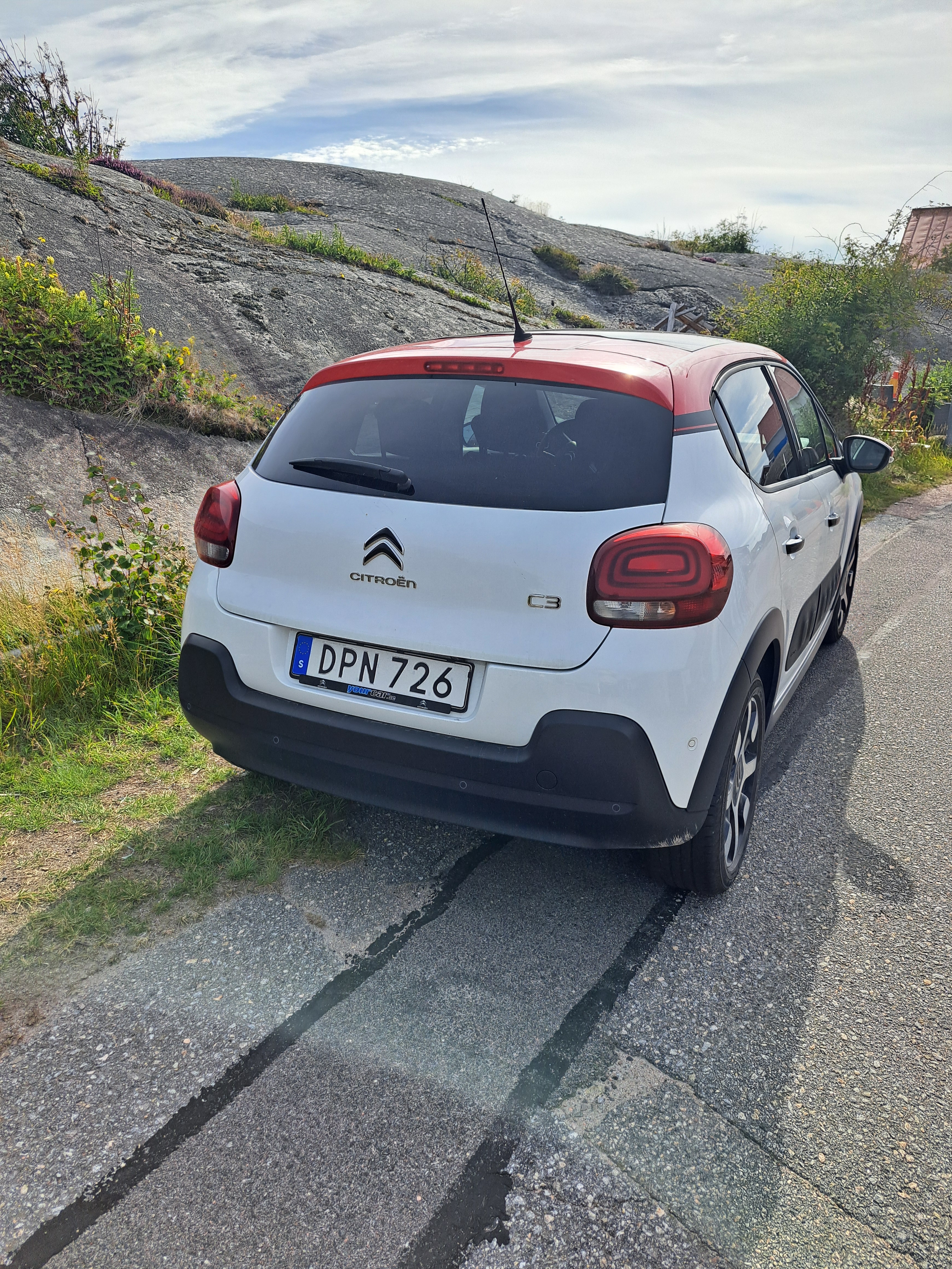 Citroen C3 1.2 PureTech 82 Manuell 2016, bild 3/5