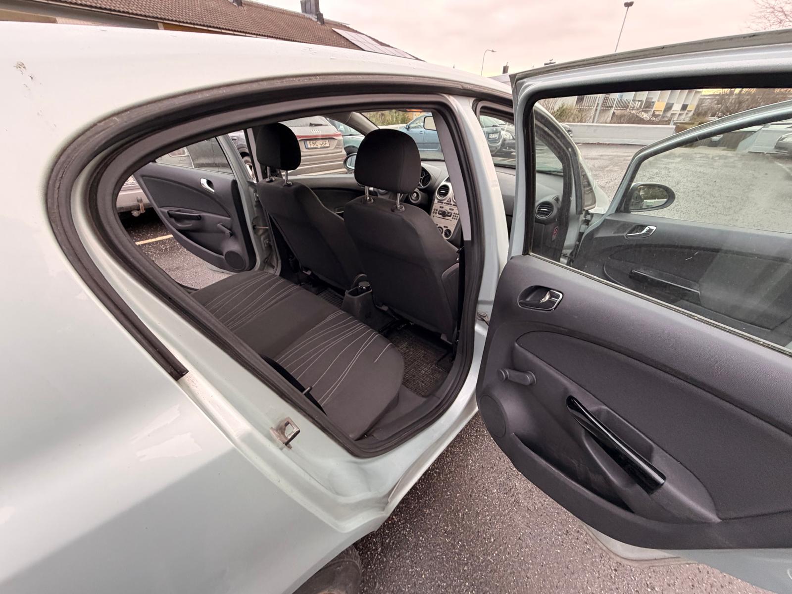 Opel Corsa 2008, photo 5/6