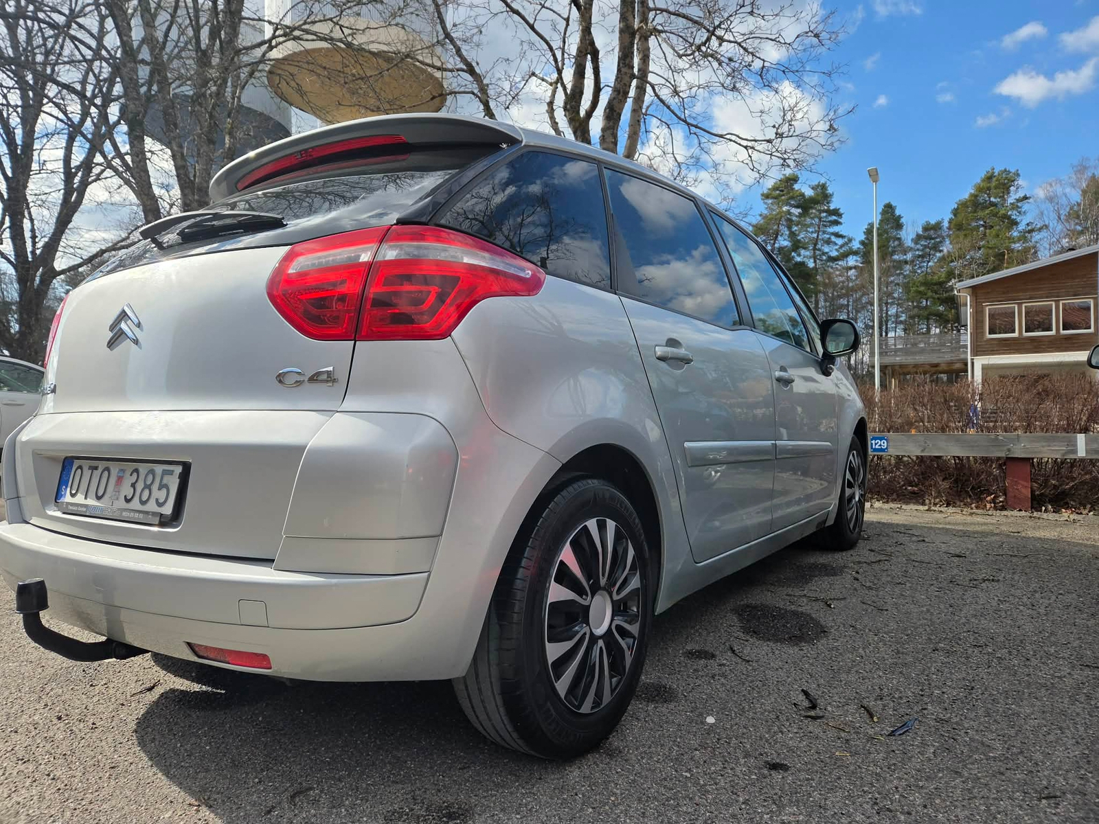 Citroen C4 Picasso 1.6 HDiF EGS 2009, bild 2/4
