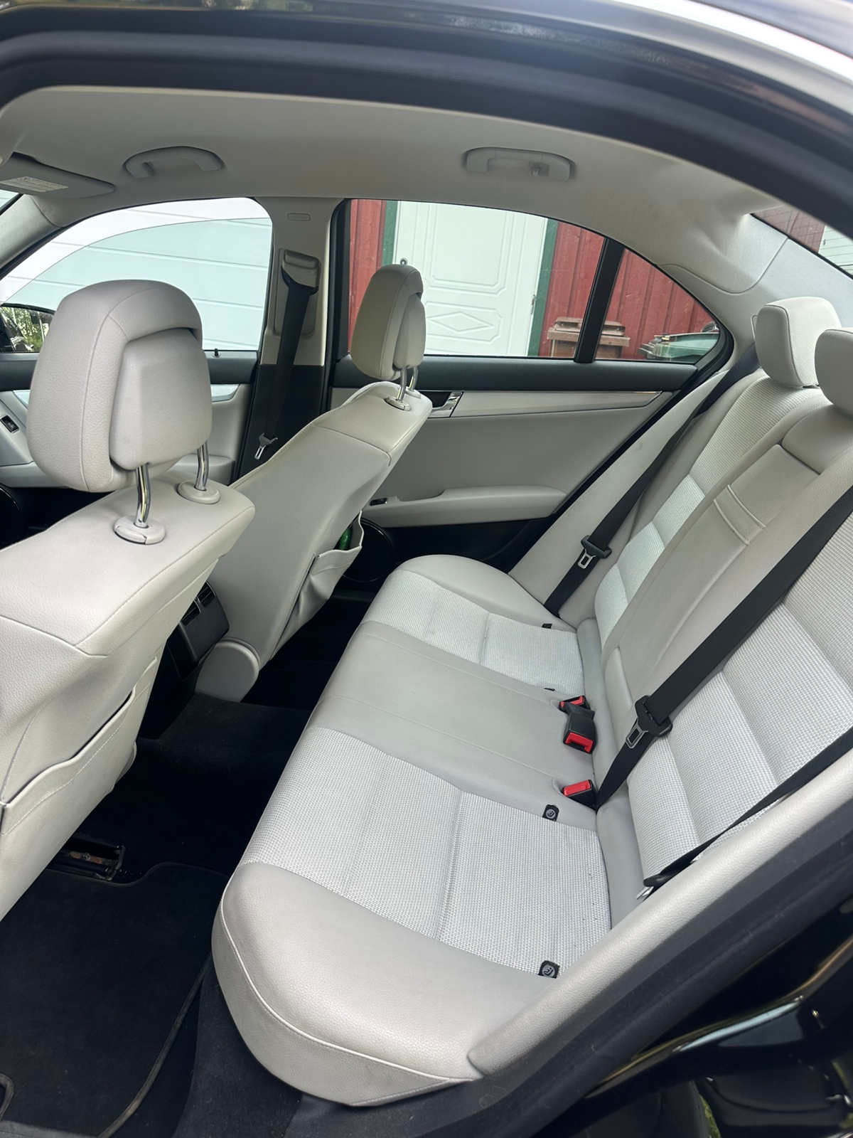 Mercedes-Benz C 2011, kuva 6/9