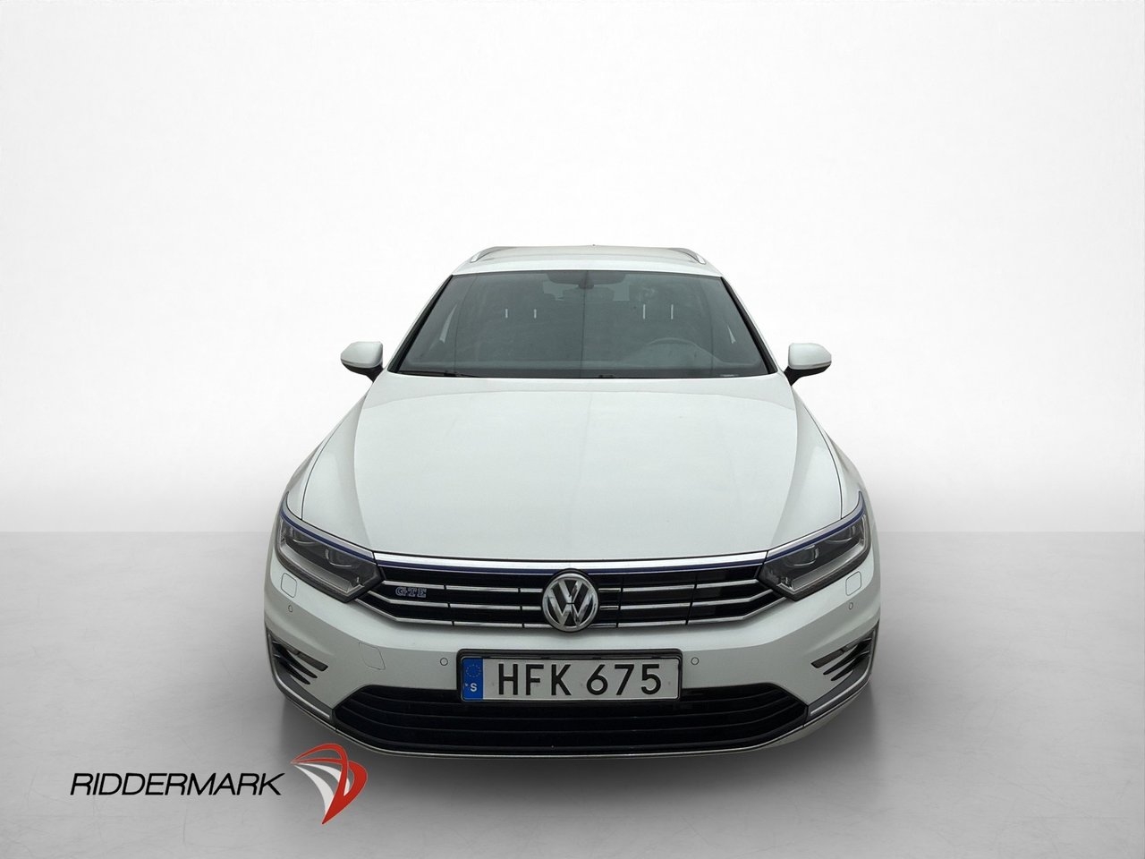 Volkswagen Passat 2017, photo 2/30